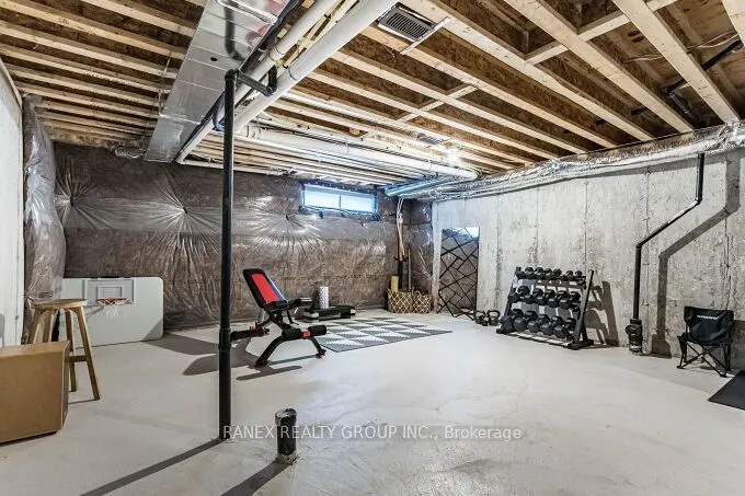 1411 Oakmont Common