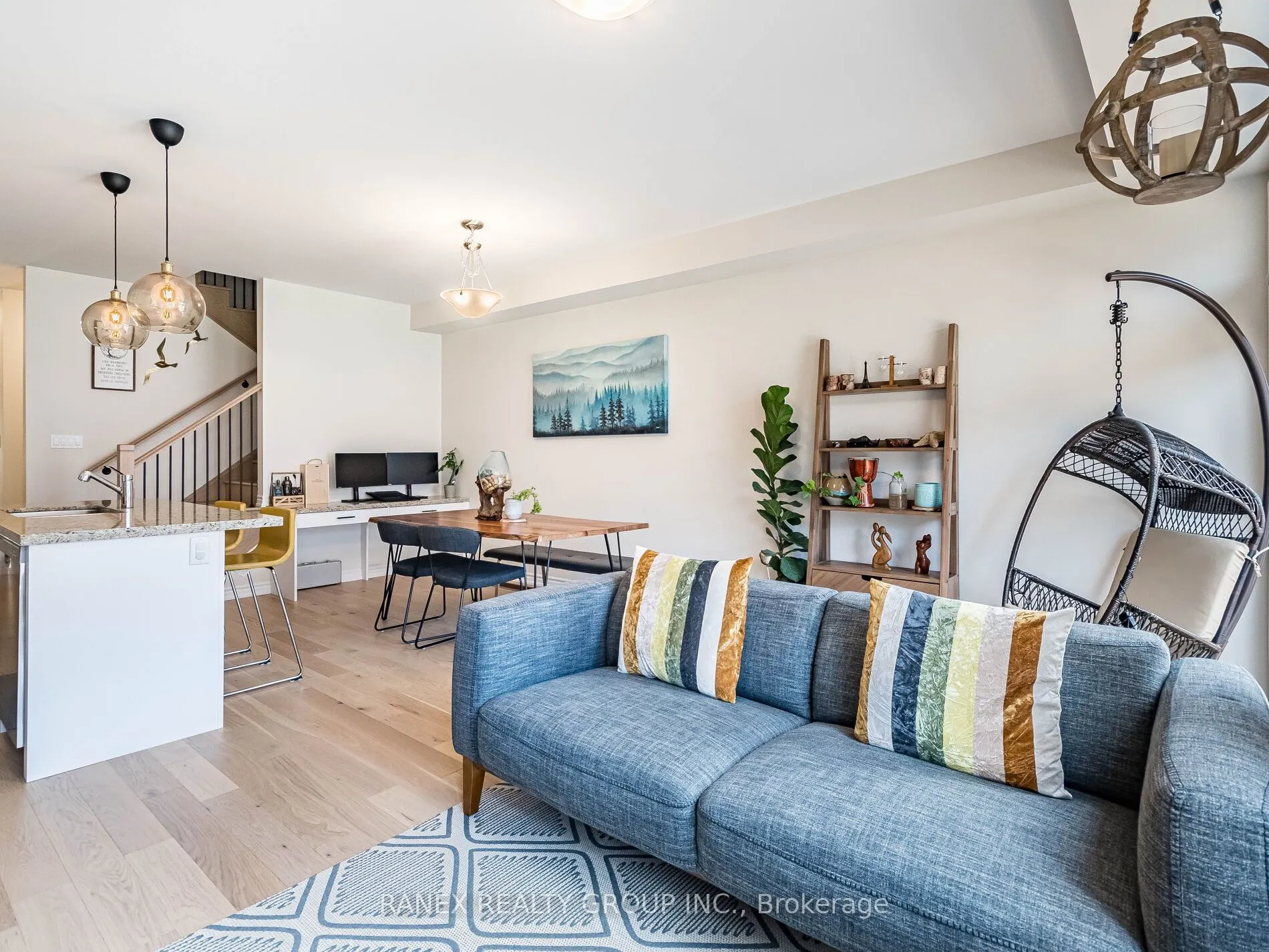 1411 Oakmont Common