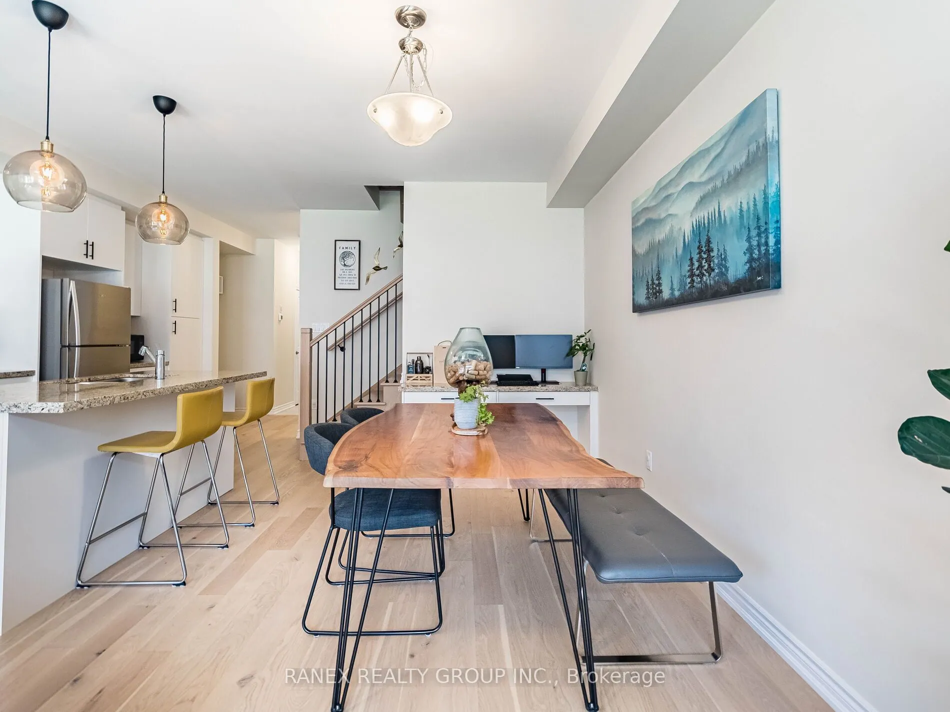 1411 Oakmont Common