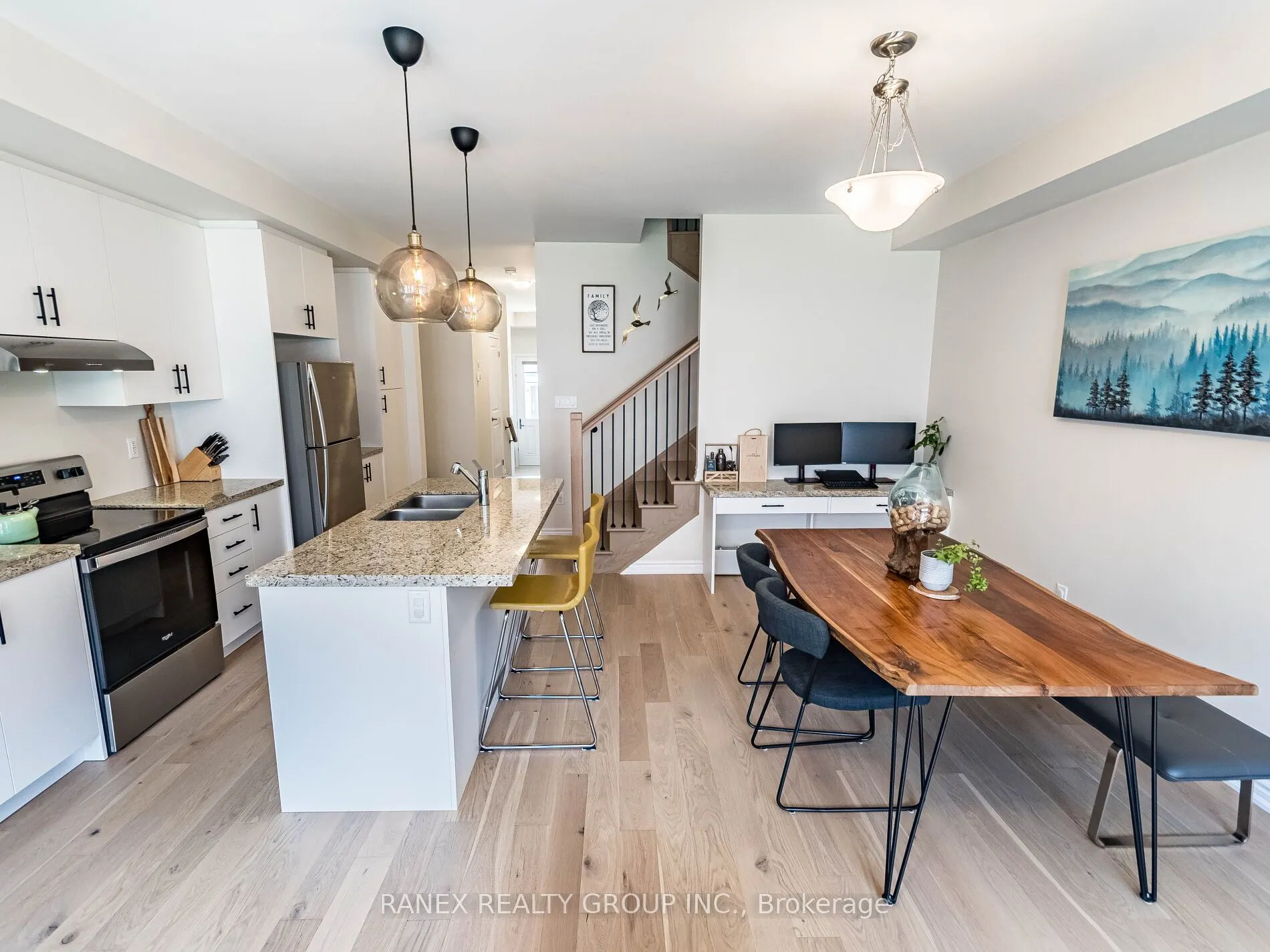 1411 Oakmont Common