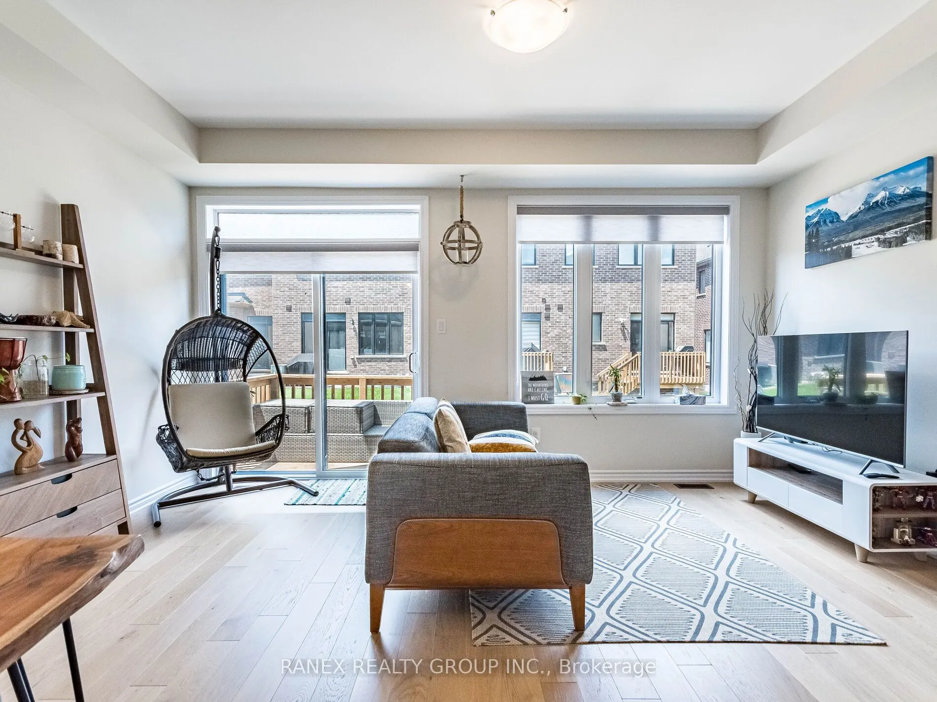 1411 Oakmont Common