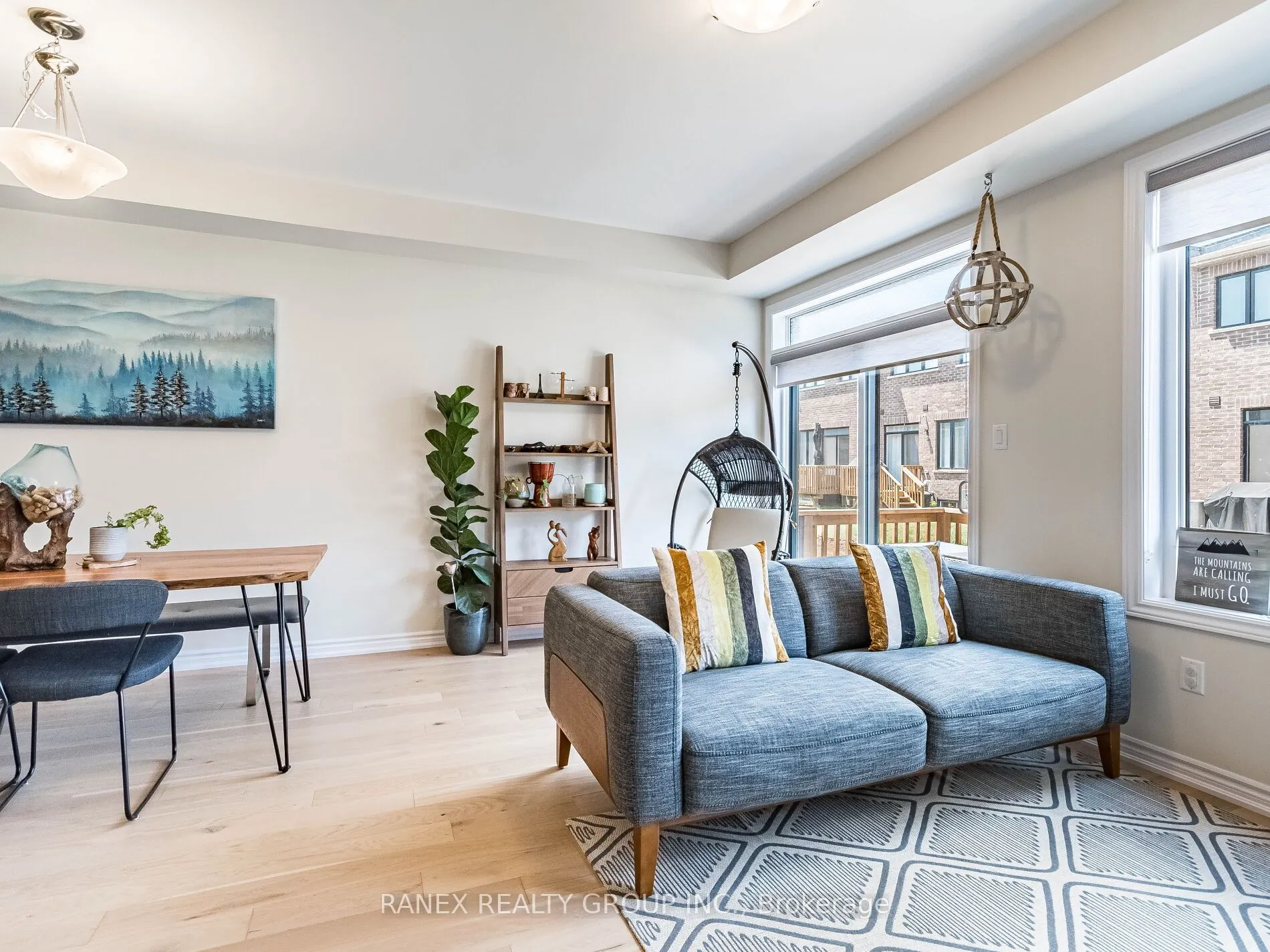 1411 Oakmont Common