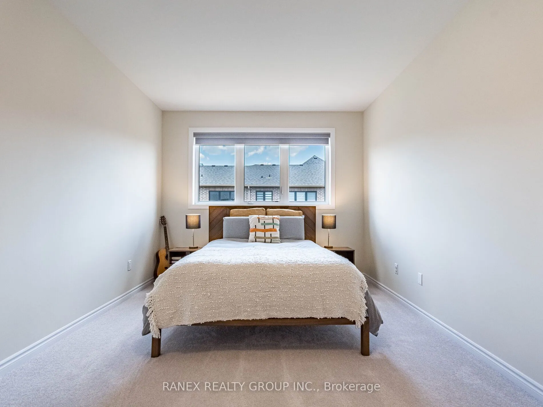 1411 Oakmont Common