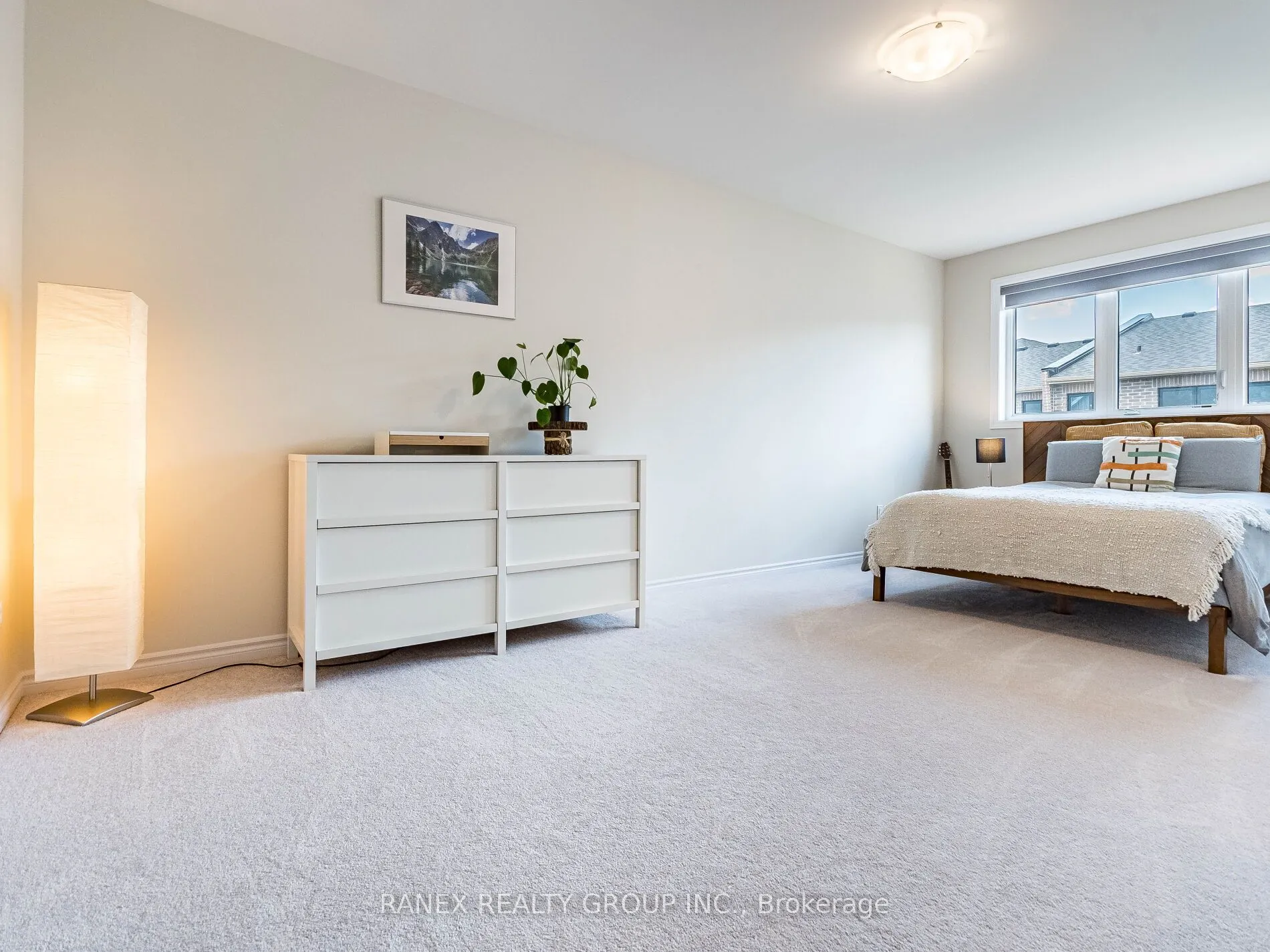 1411 Oakmont Common