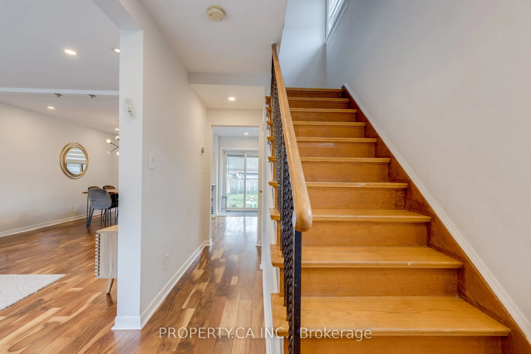 5 Woodenhill Court