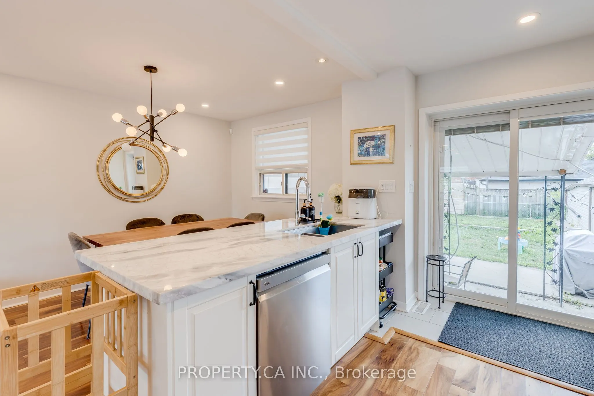 5 Woodenhill Court