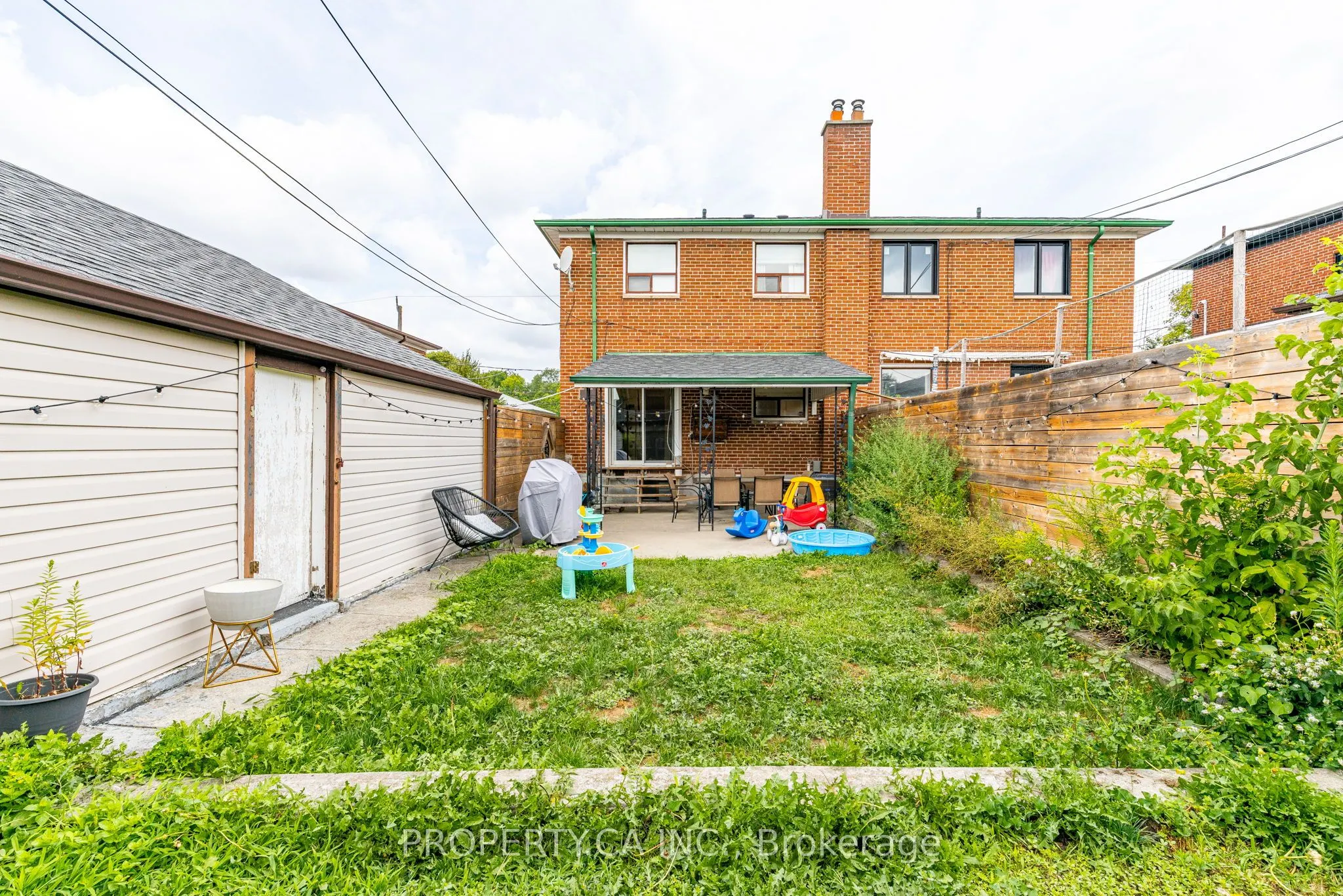 5 Woodenhill Court