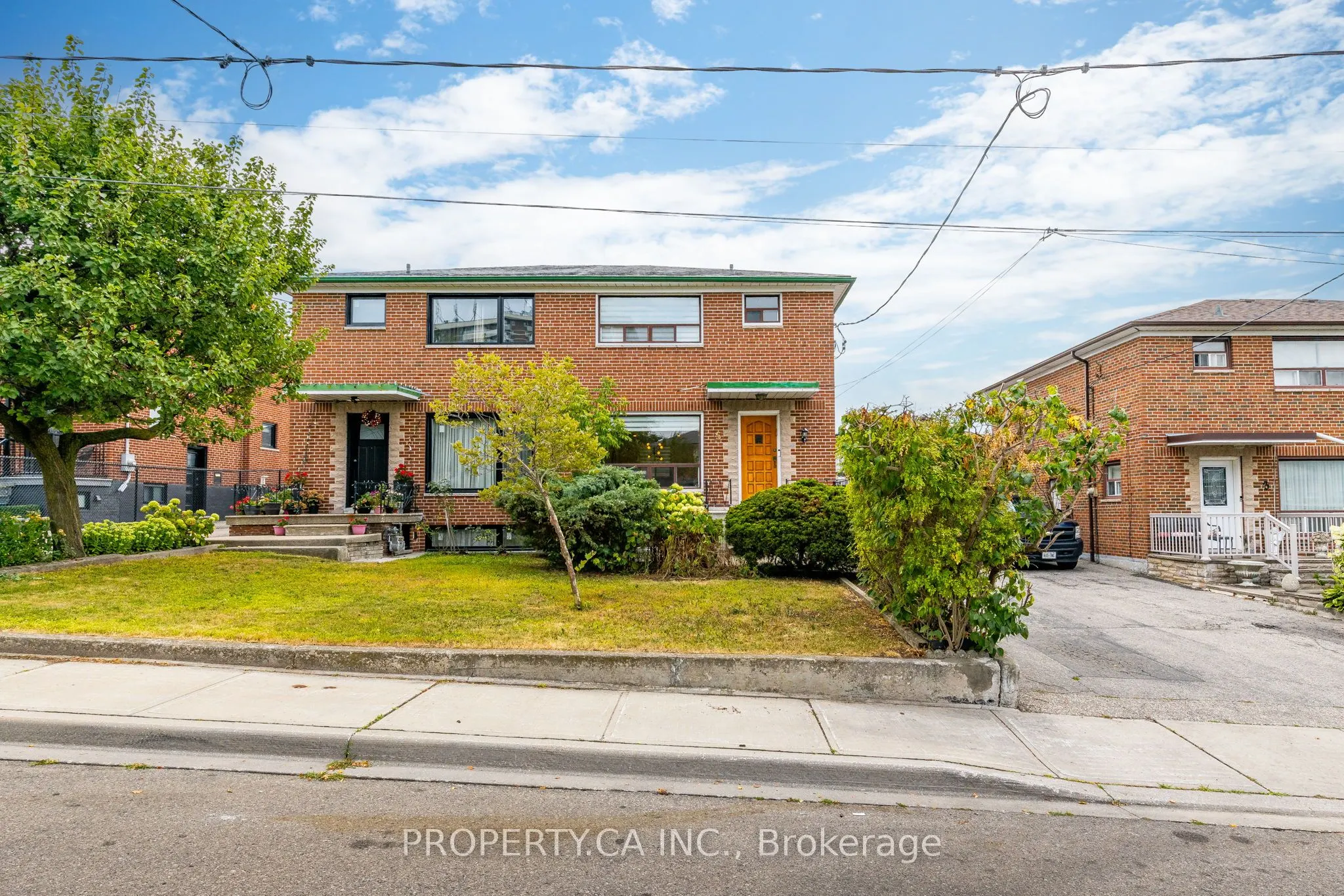 5 Woodenhill Court