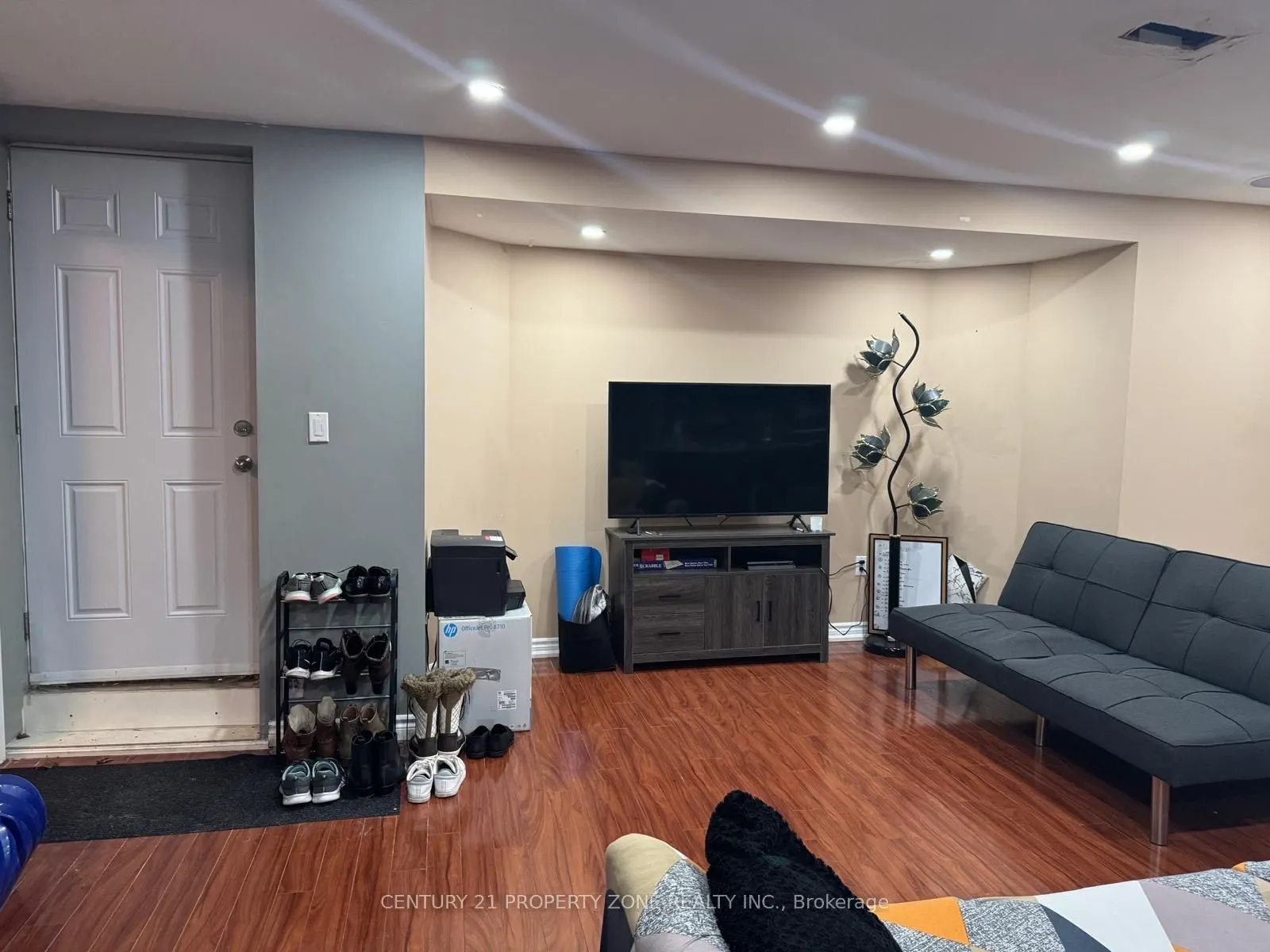 3171 Countess Crescent E, #2