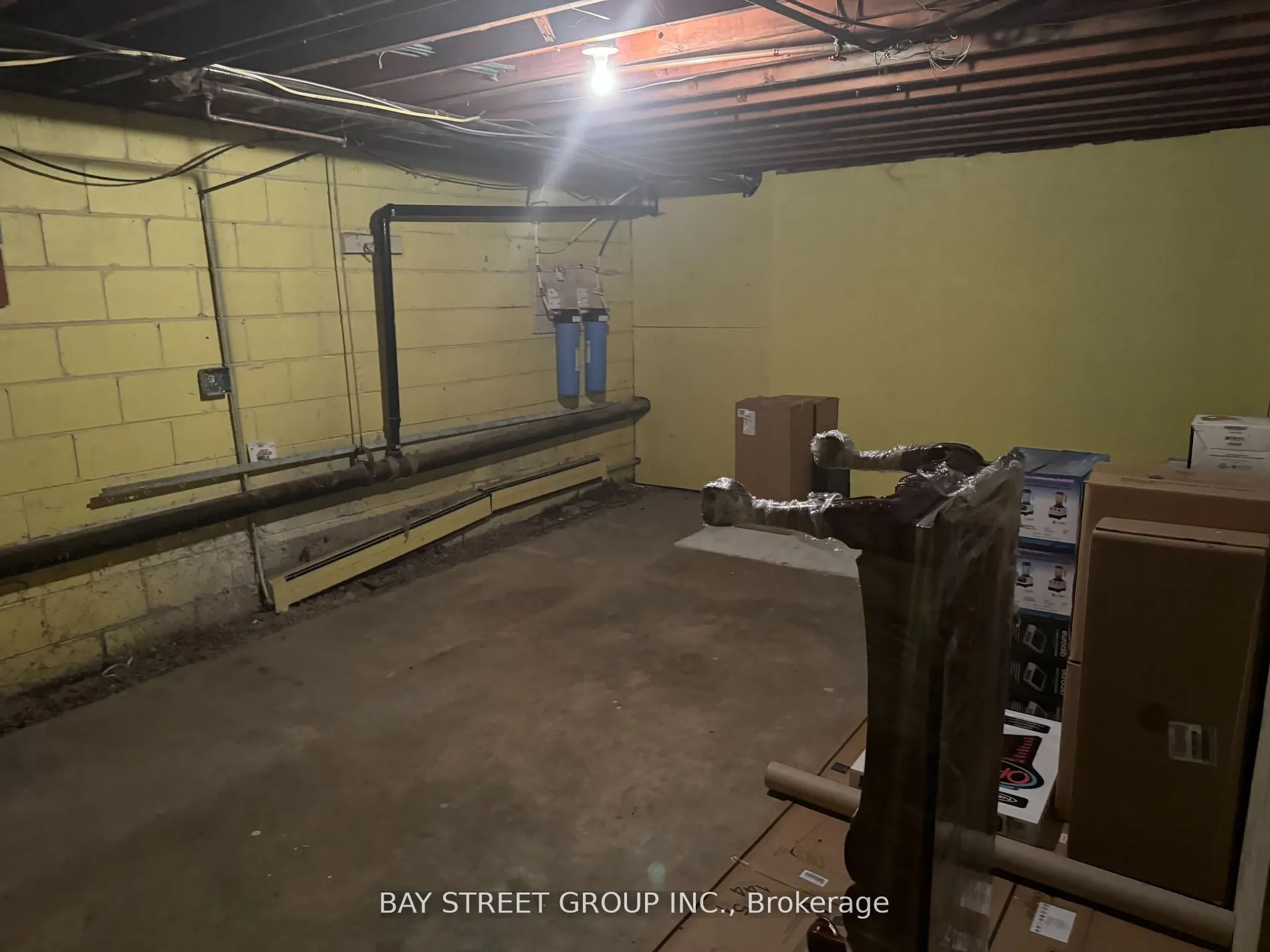 2348A Lake Shore Boulevard W