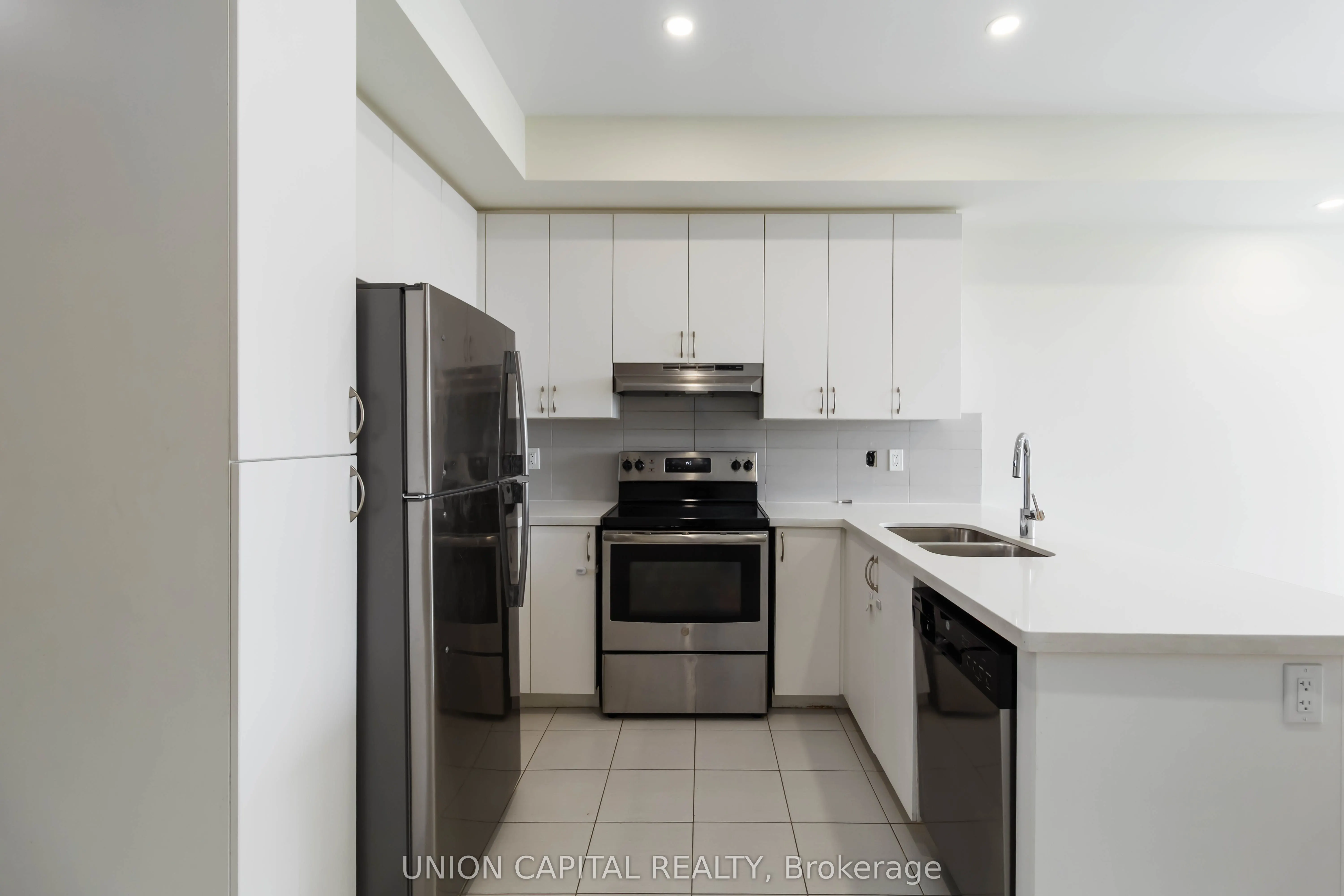 2255 Mcnab Lane, #14