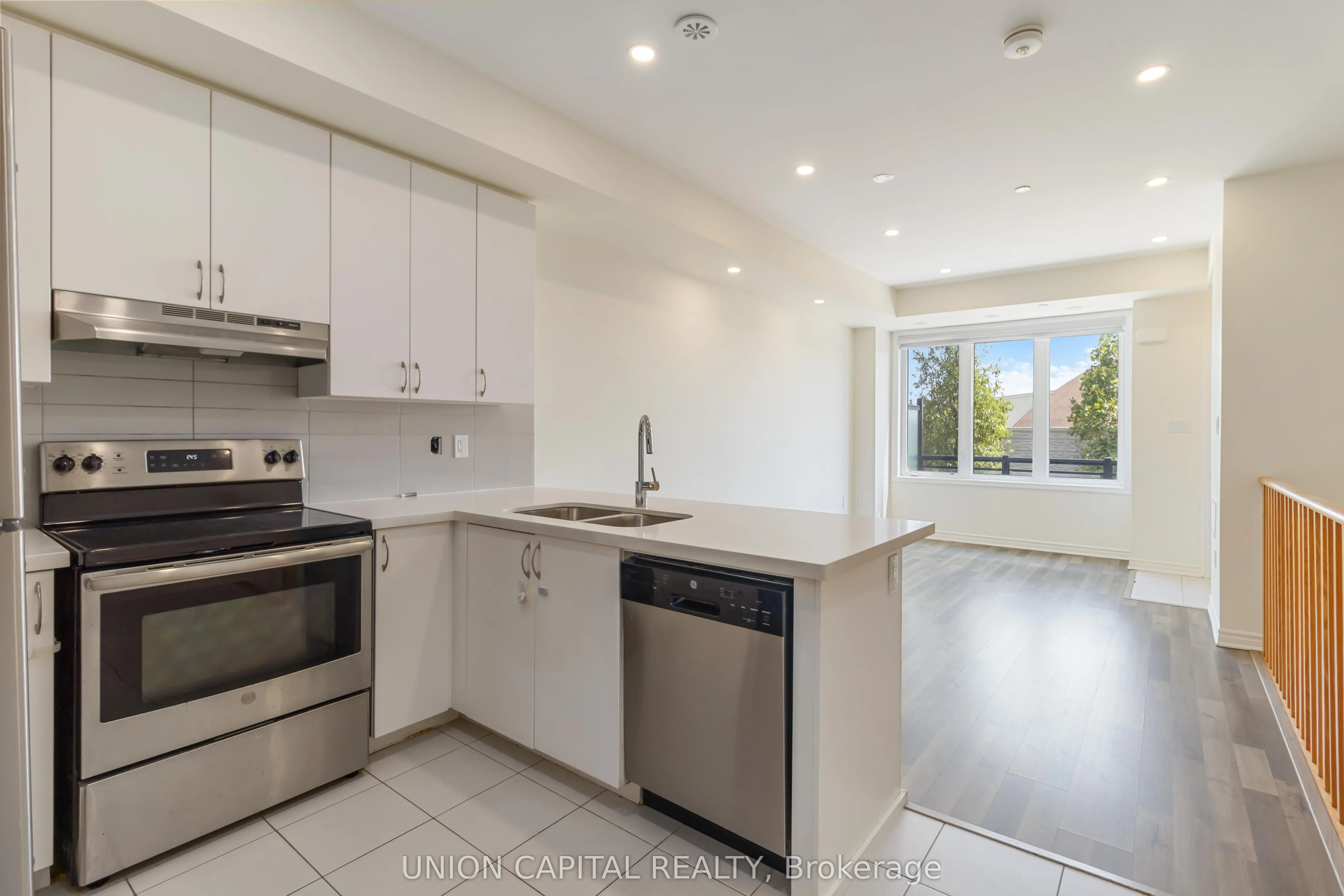 2255 Mcnab Lane, #14