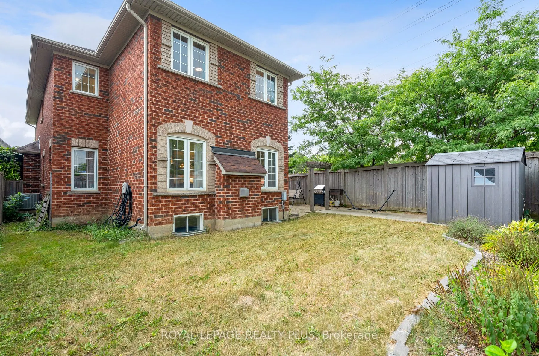 1059 McClenahan Crescent