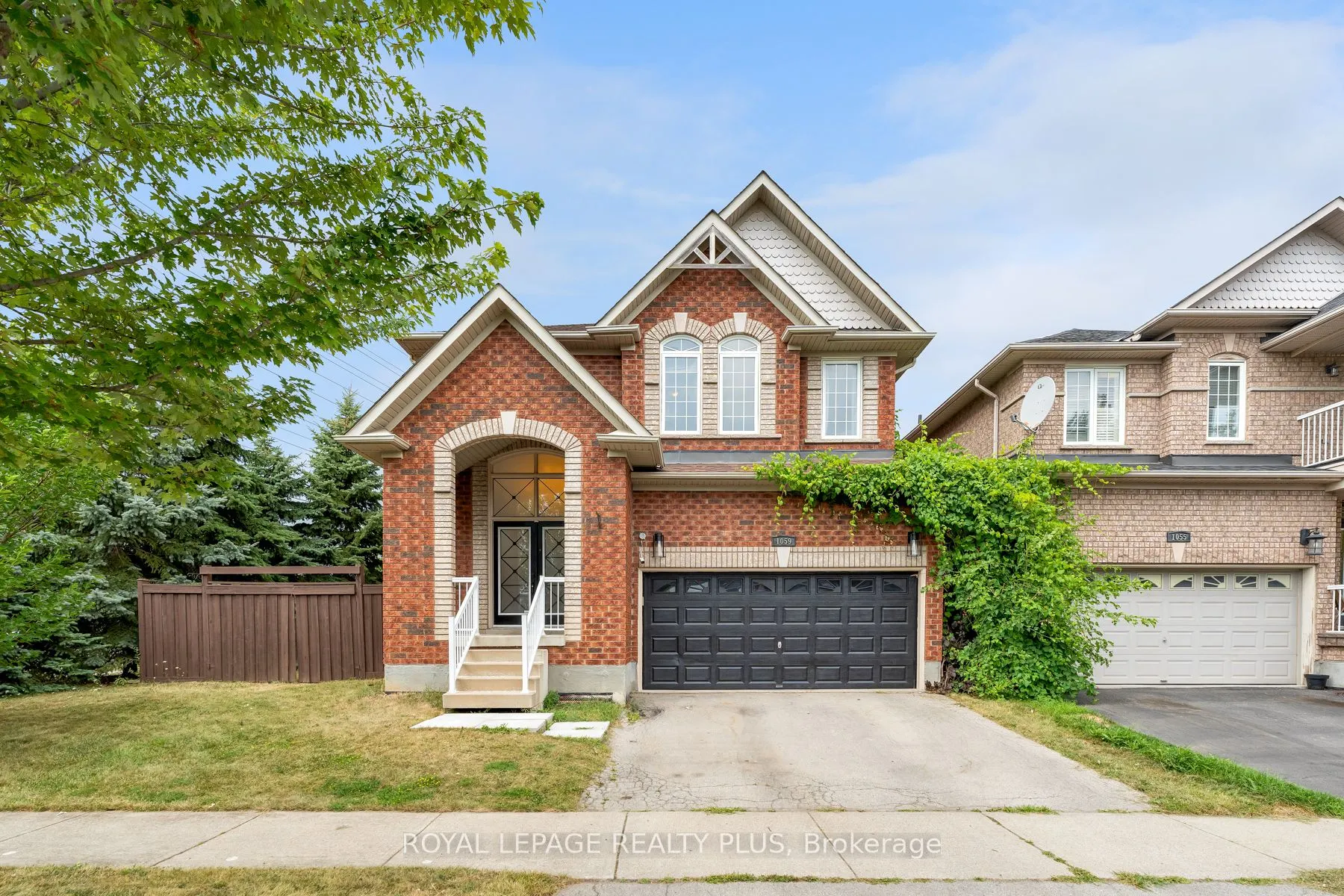 1059 McClenahan Crescent