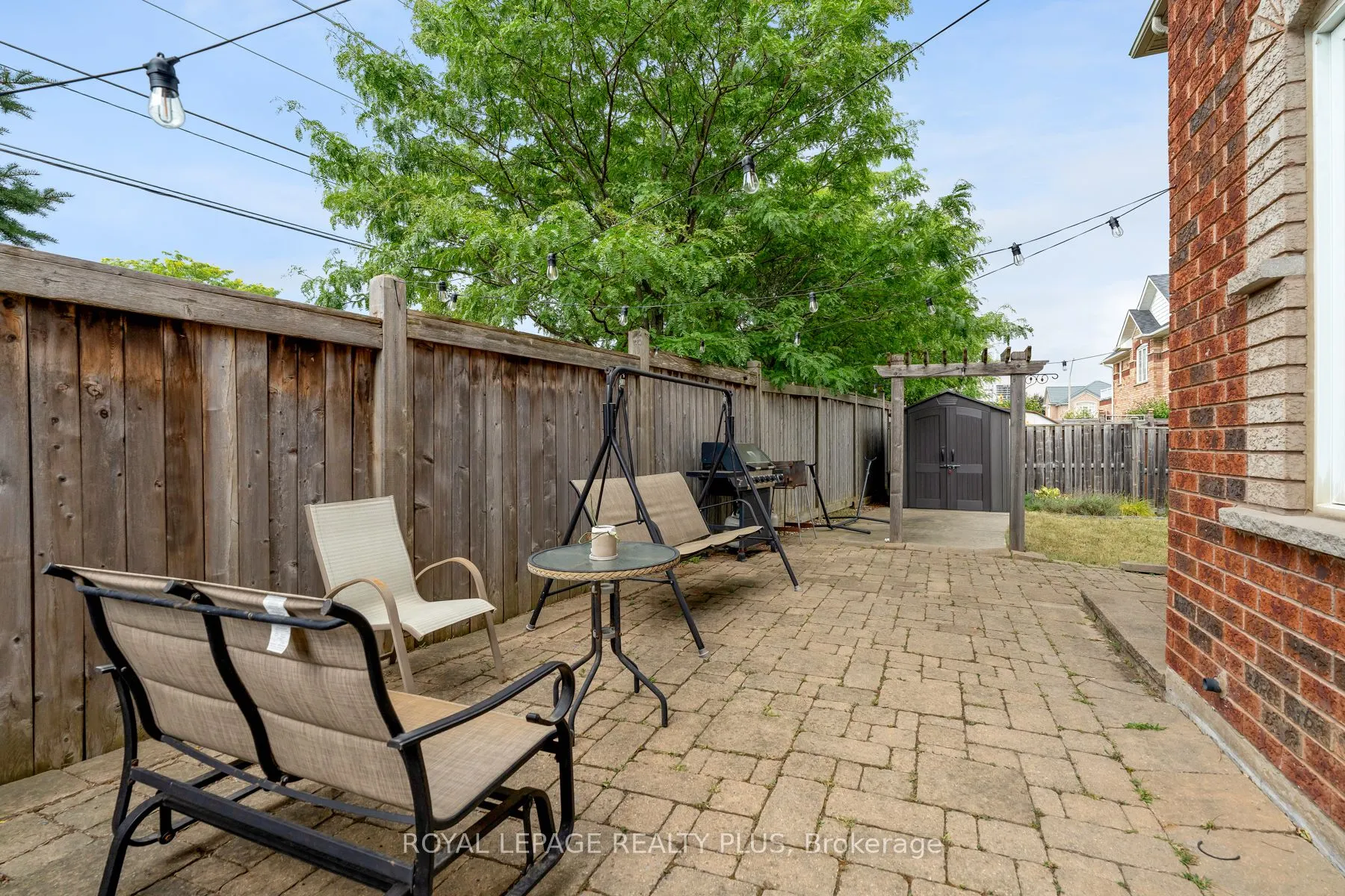 1059 McClenahan Crescent