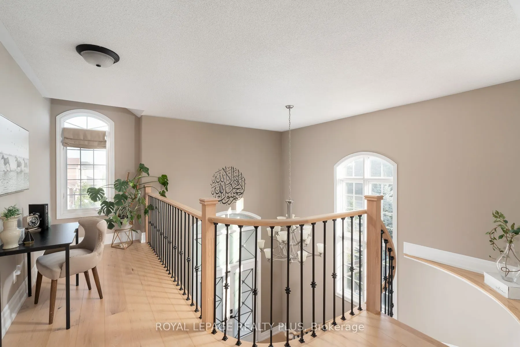 1059 McClenahan Crescent