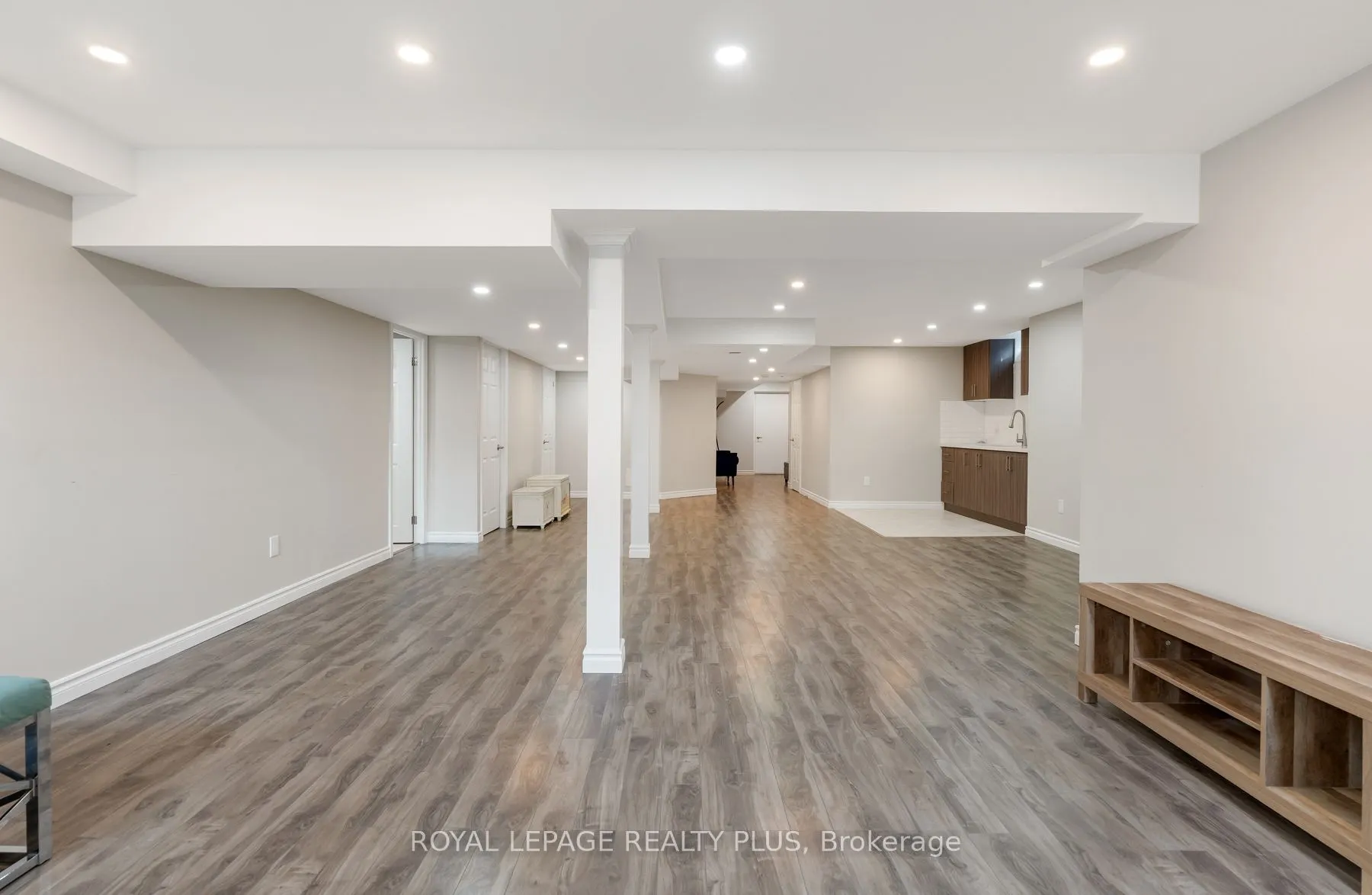 1059 McClenahan Crescent