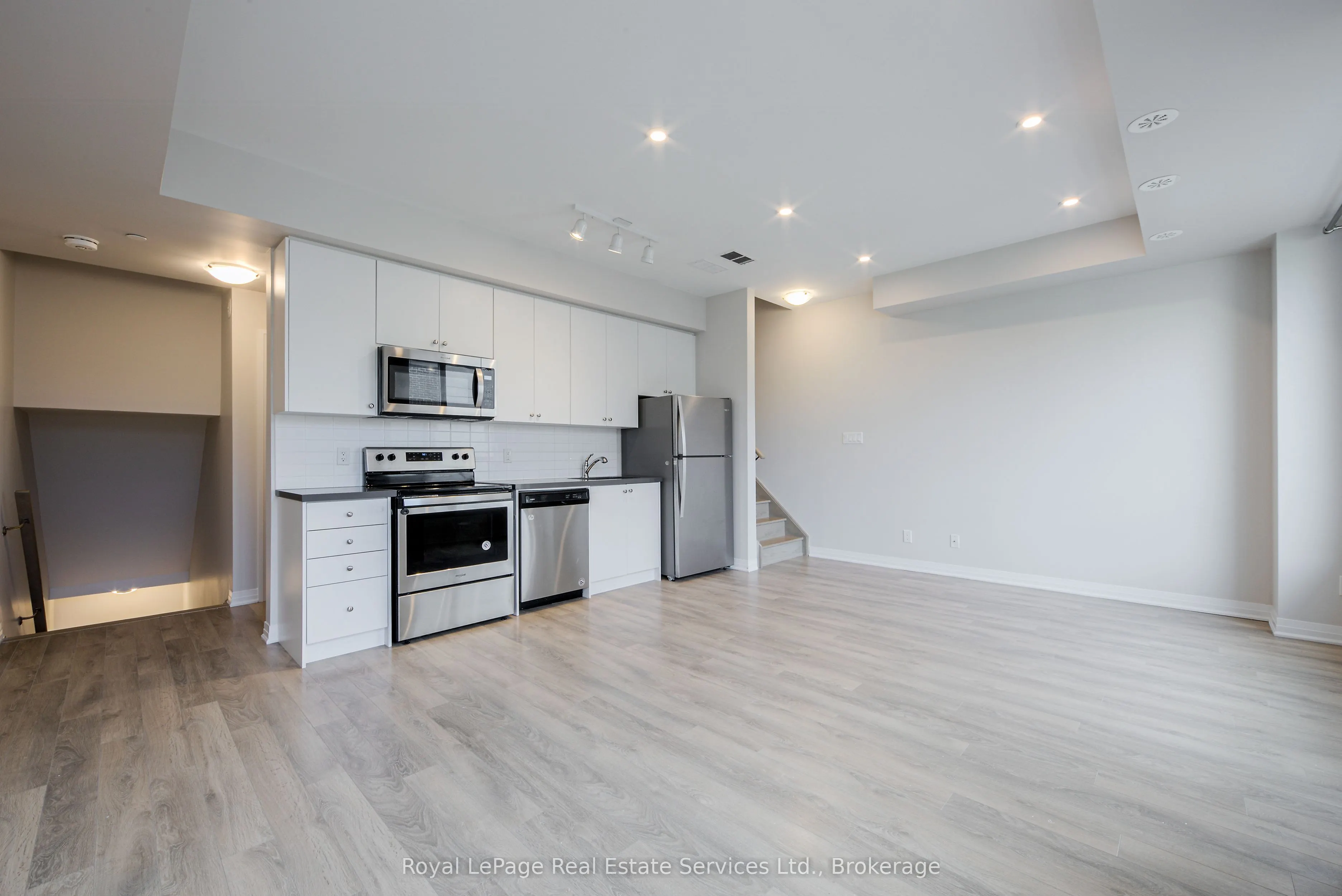 1238 Cawthra Road, #16