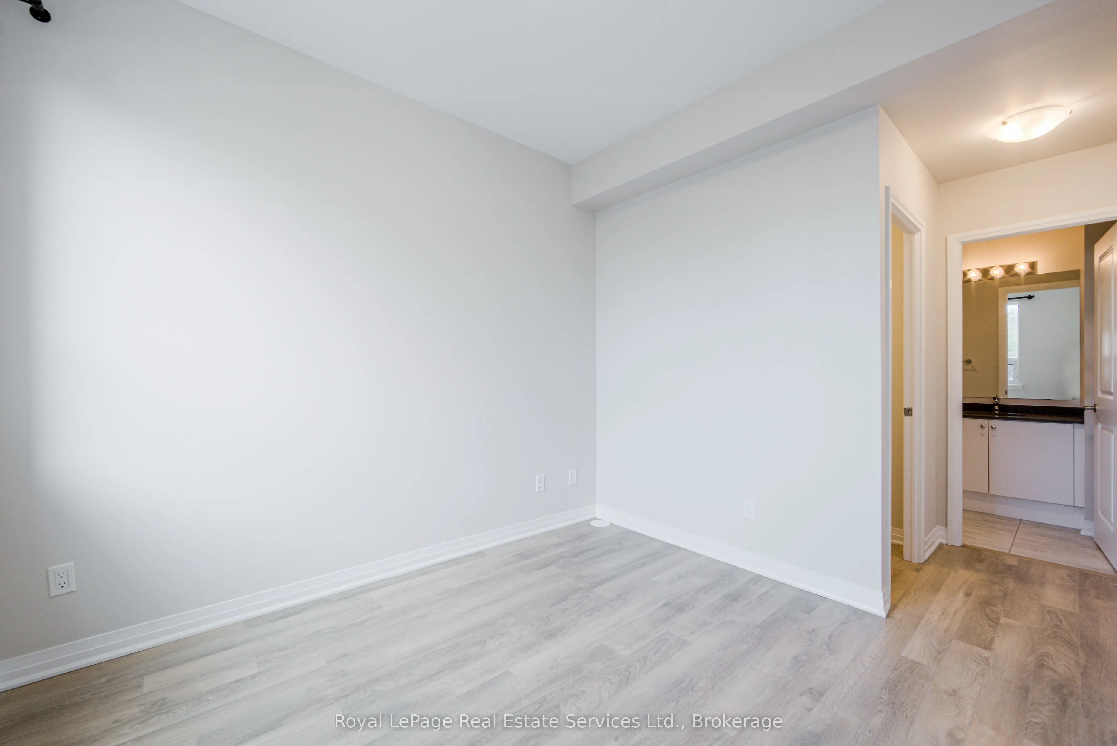1238 Cawthra Road, #16