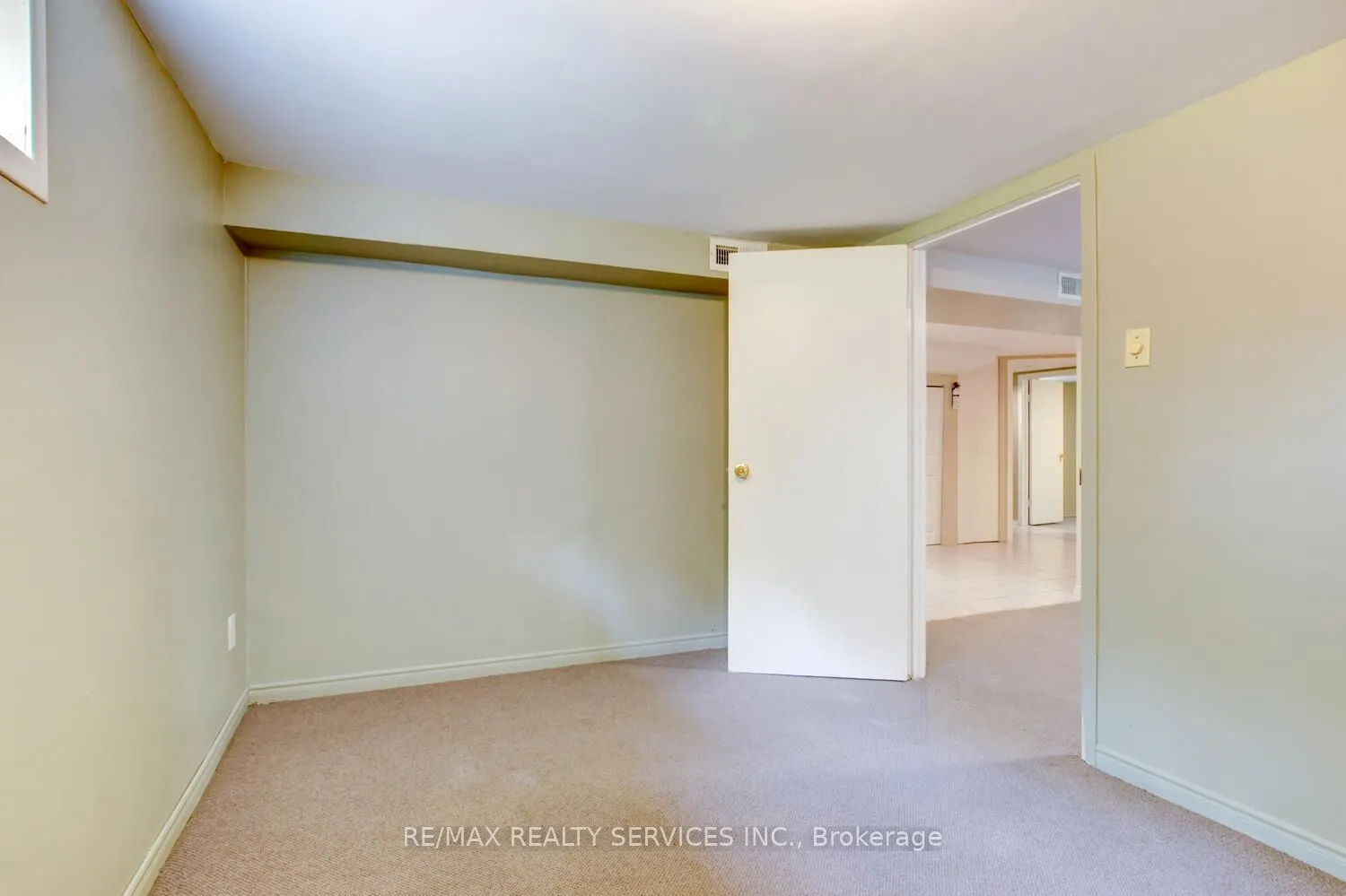29 Woodward Avenue