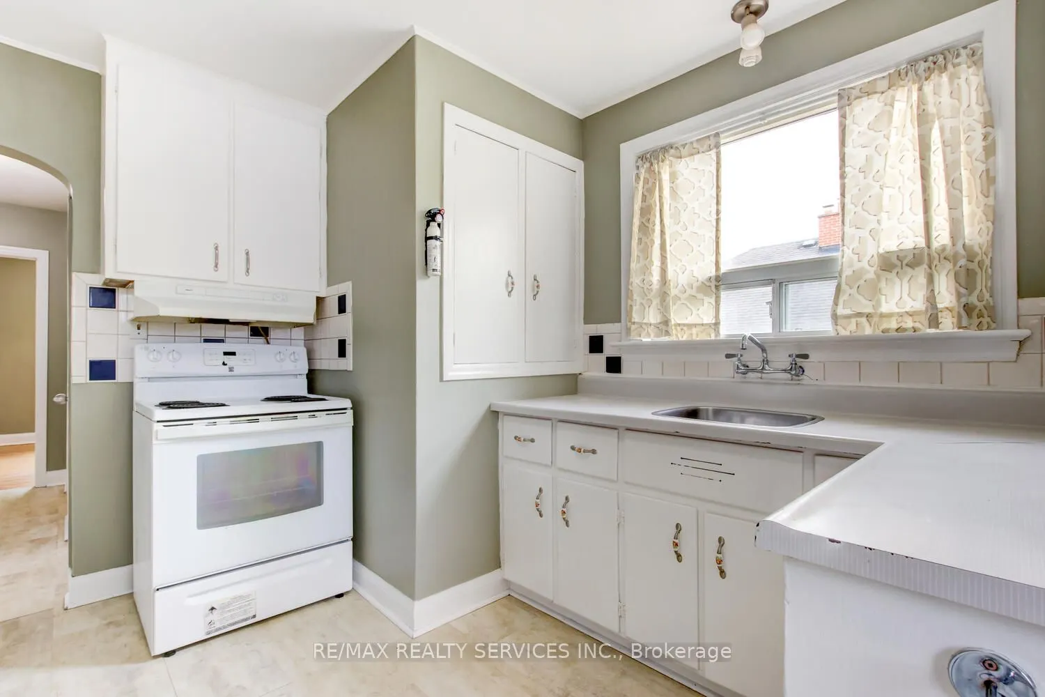 29 Woodward Avenue