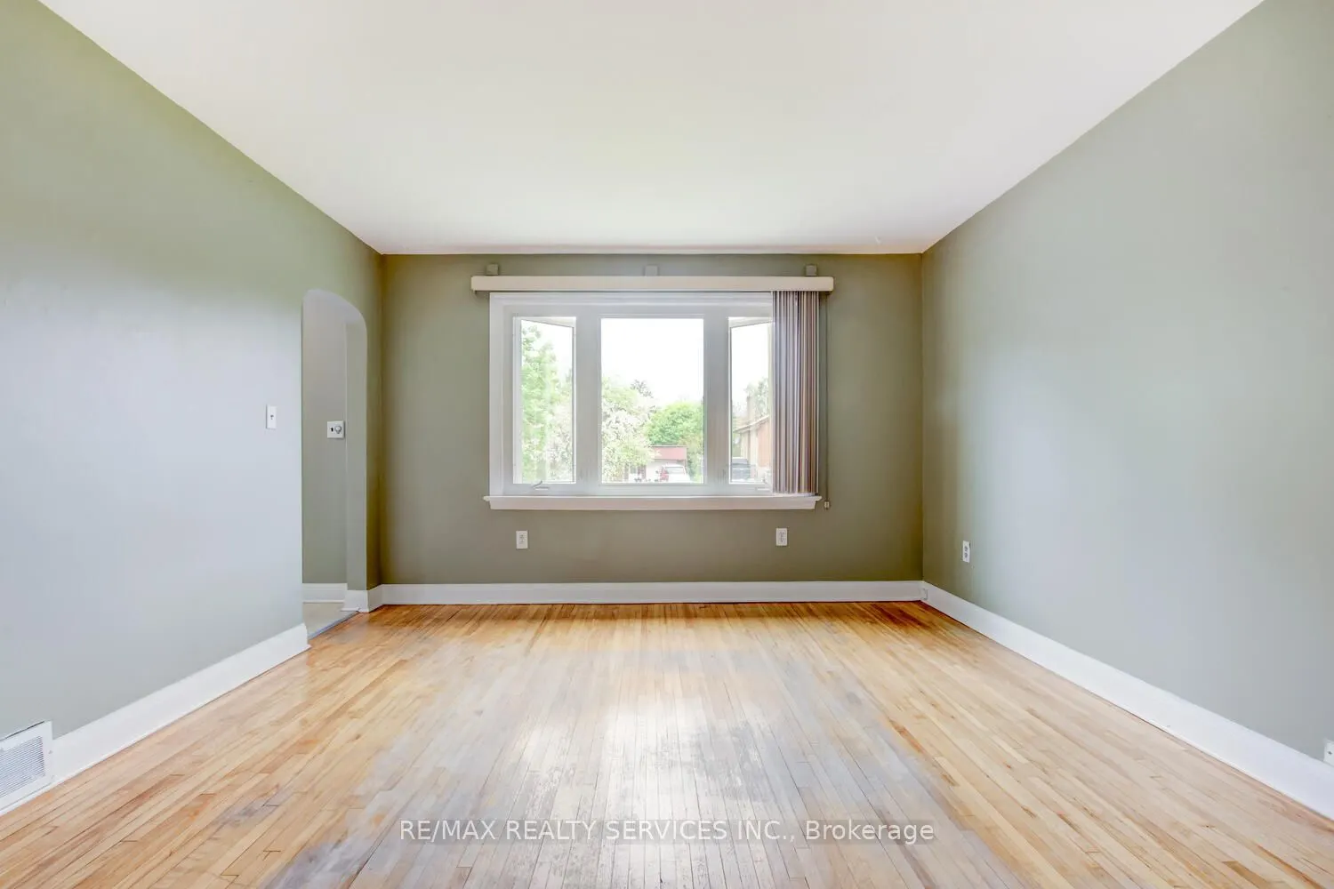 29 Woodward Avenue