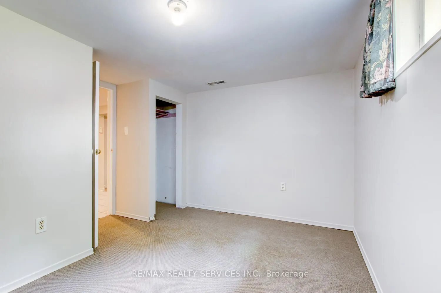 29 Woodward Avenue