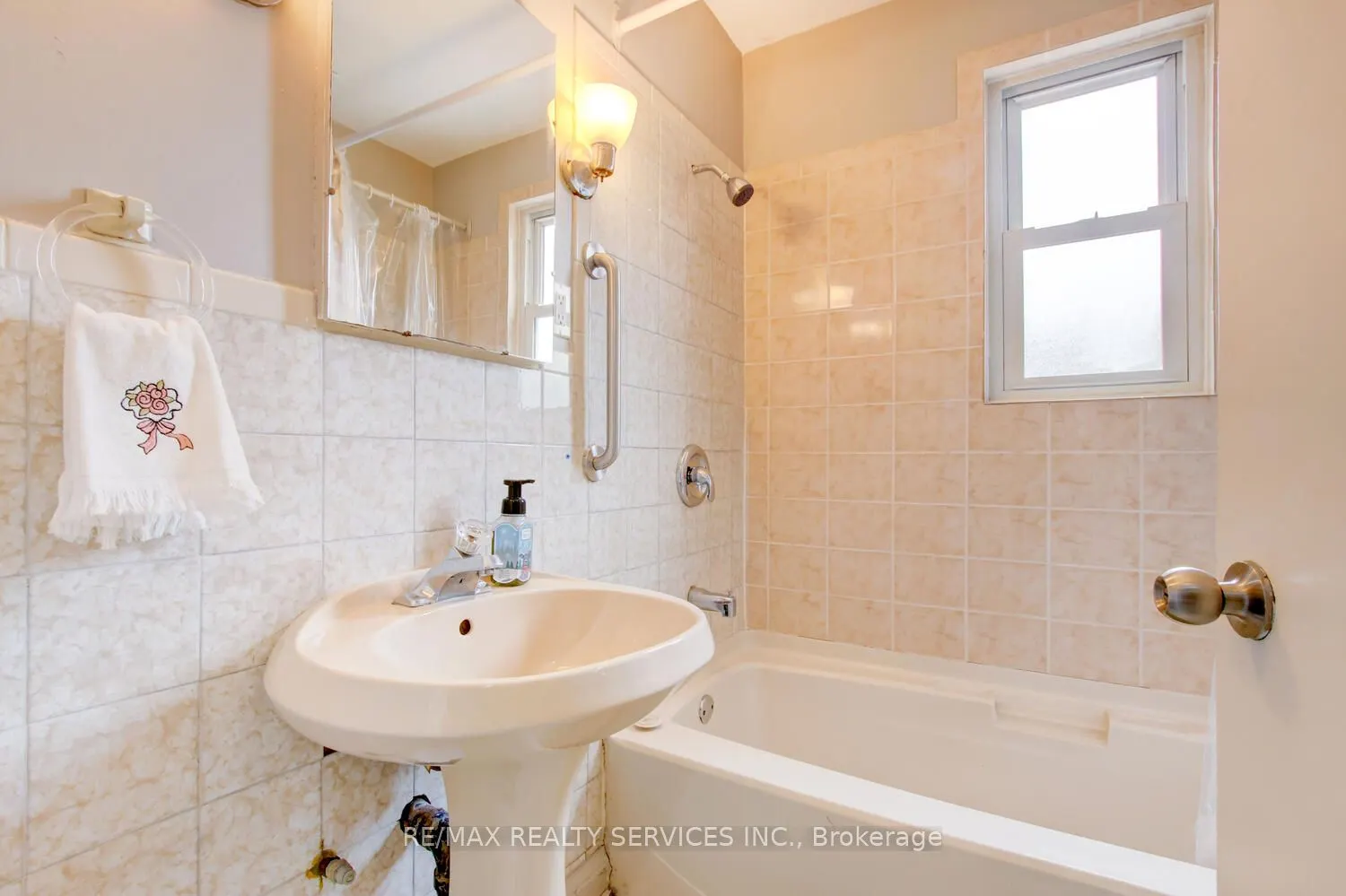 29 Woodward Avenue