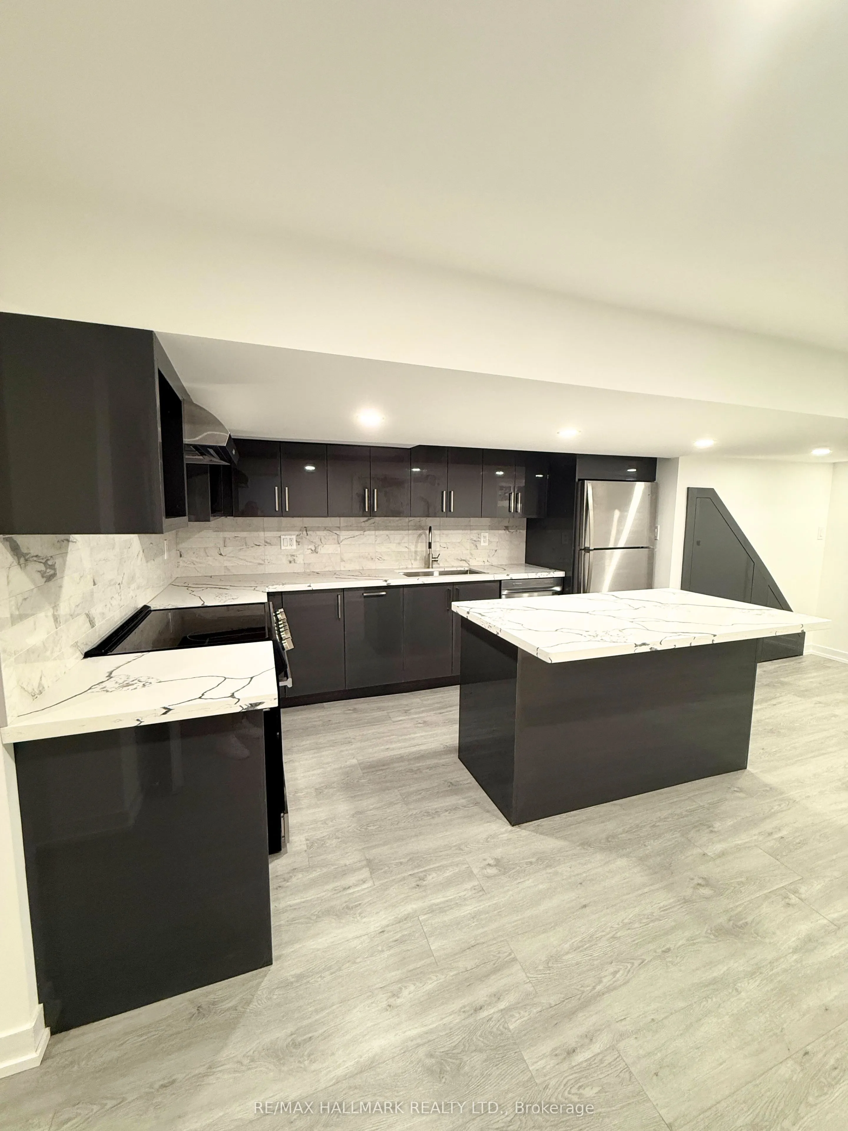 1190 Dovercourt Road, #Bsmnt