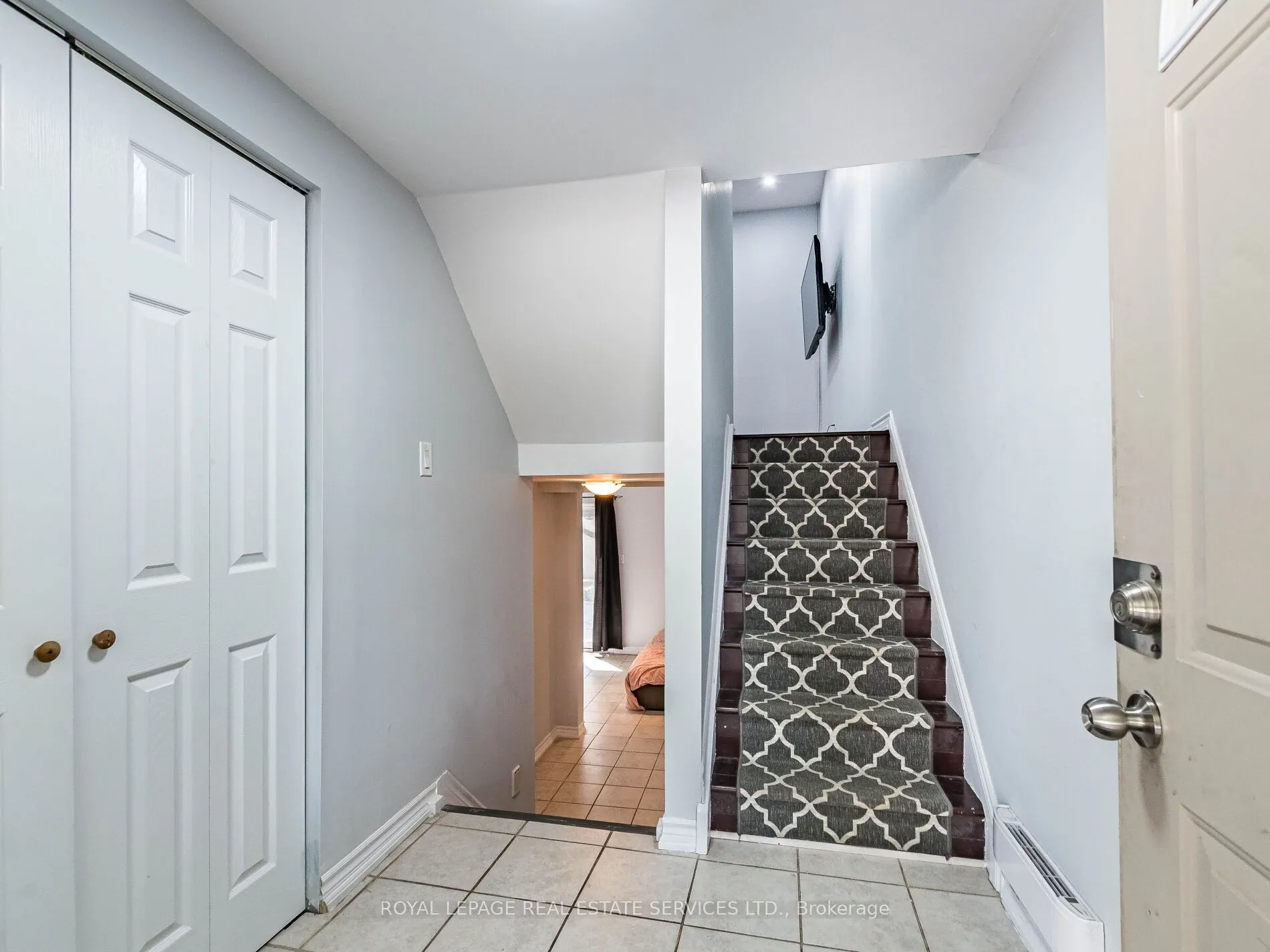 6240 Montevideo Road, #9