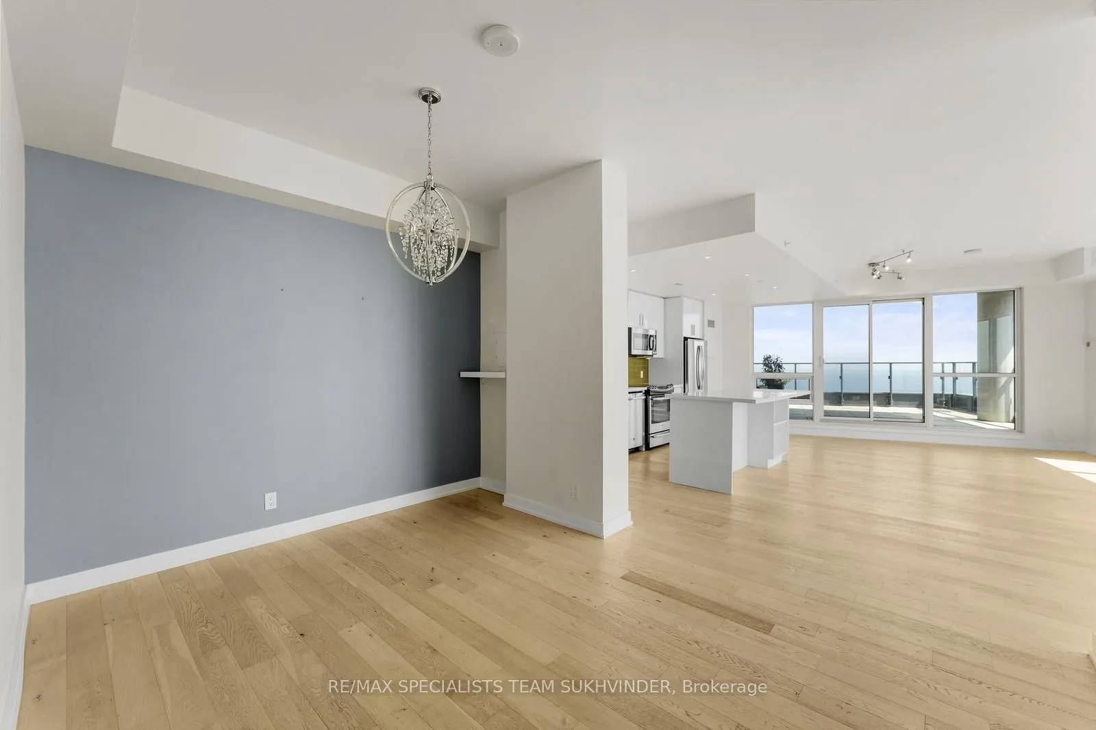 2212 Lakeshore Boulevard, #Lph03