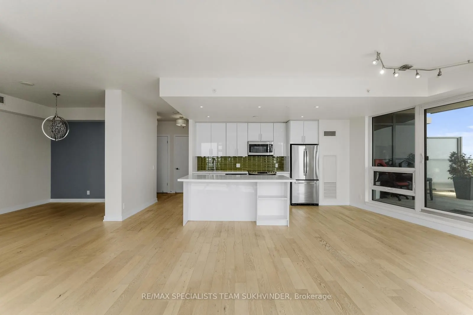 2212 Lakeshore Boulevard, #Lph03