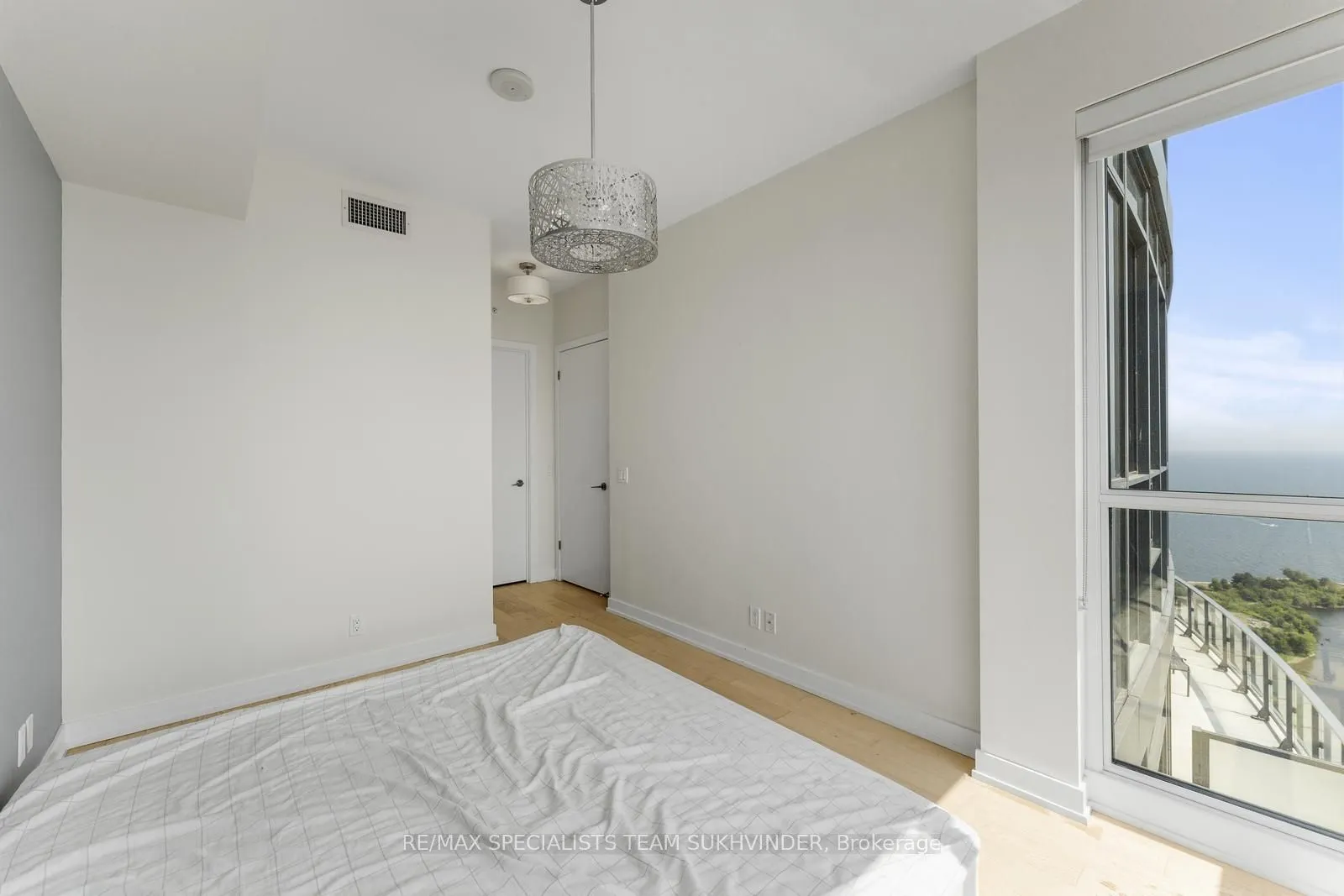 2212 Lakeshore Boulevard, #Lph03