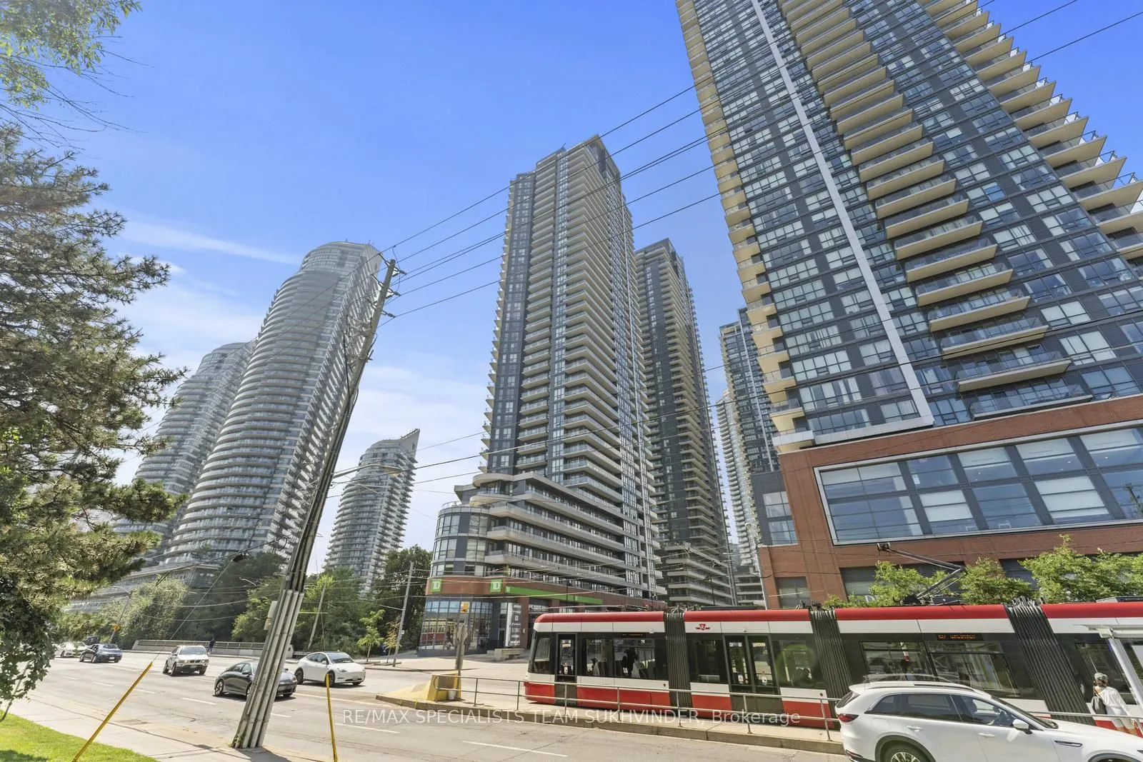 2212 Lakeshore Boulevard, #Lph03