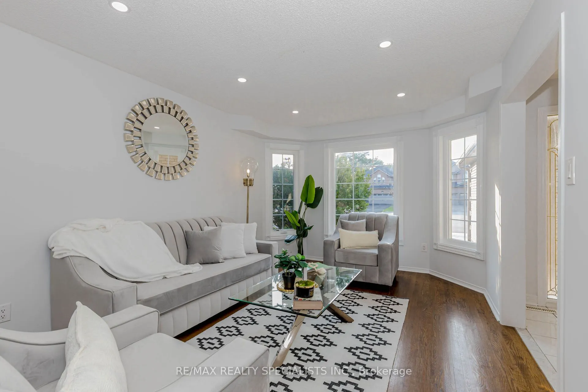 5989 Aquarius Court