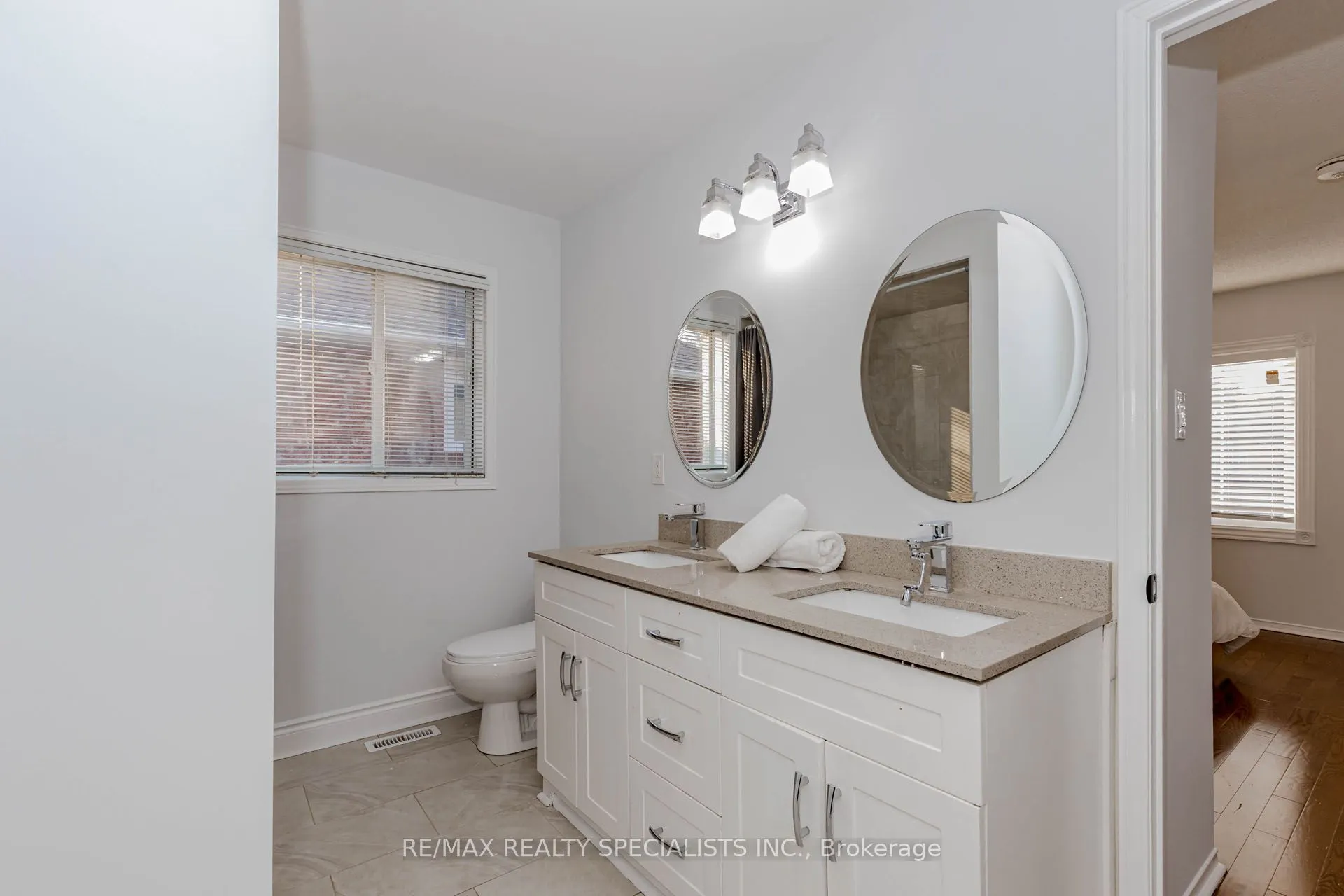 5989 Aquarius Court