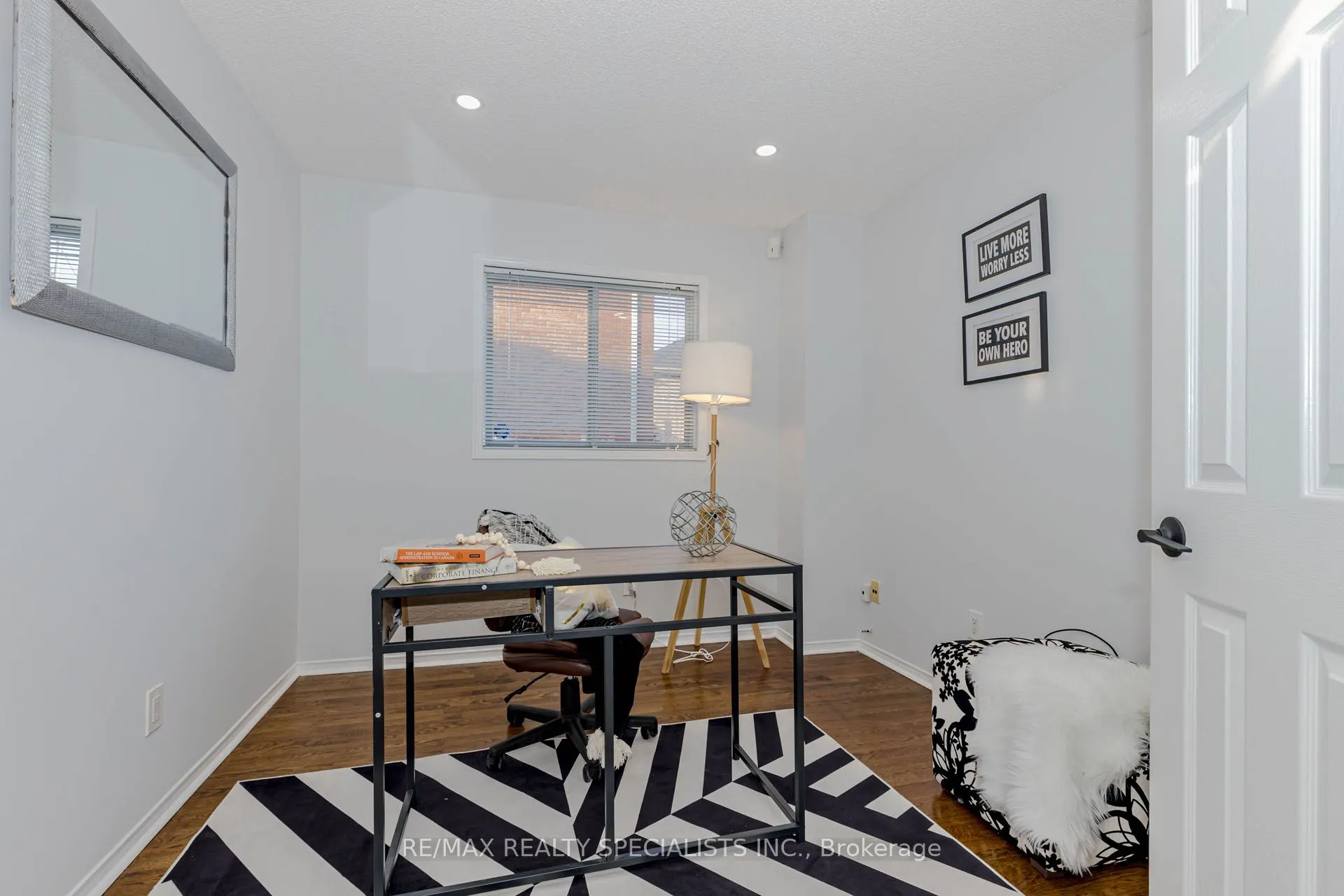 5989 Aquarius Court