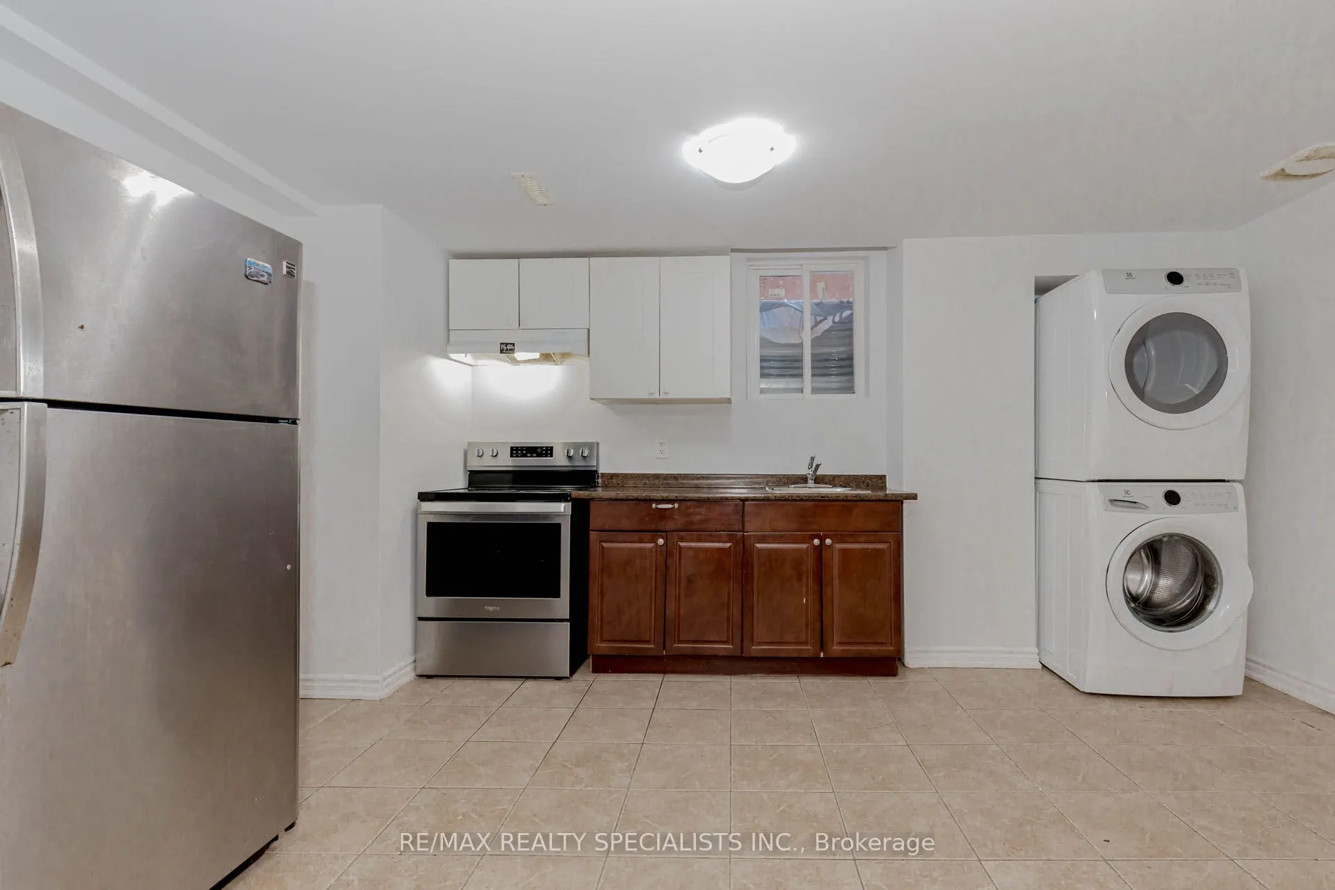 5989 Aquarius Court