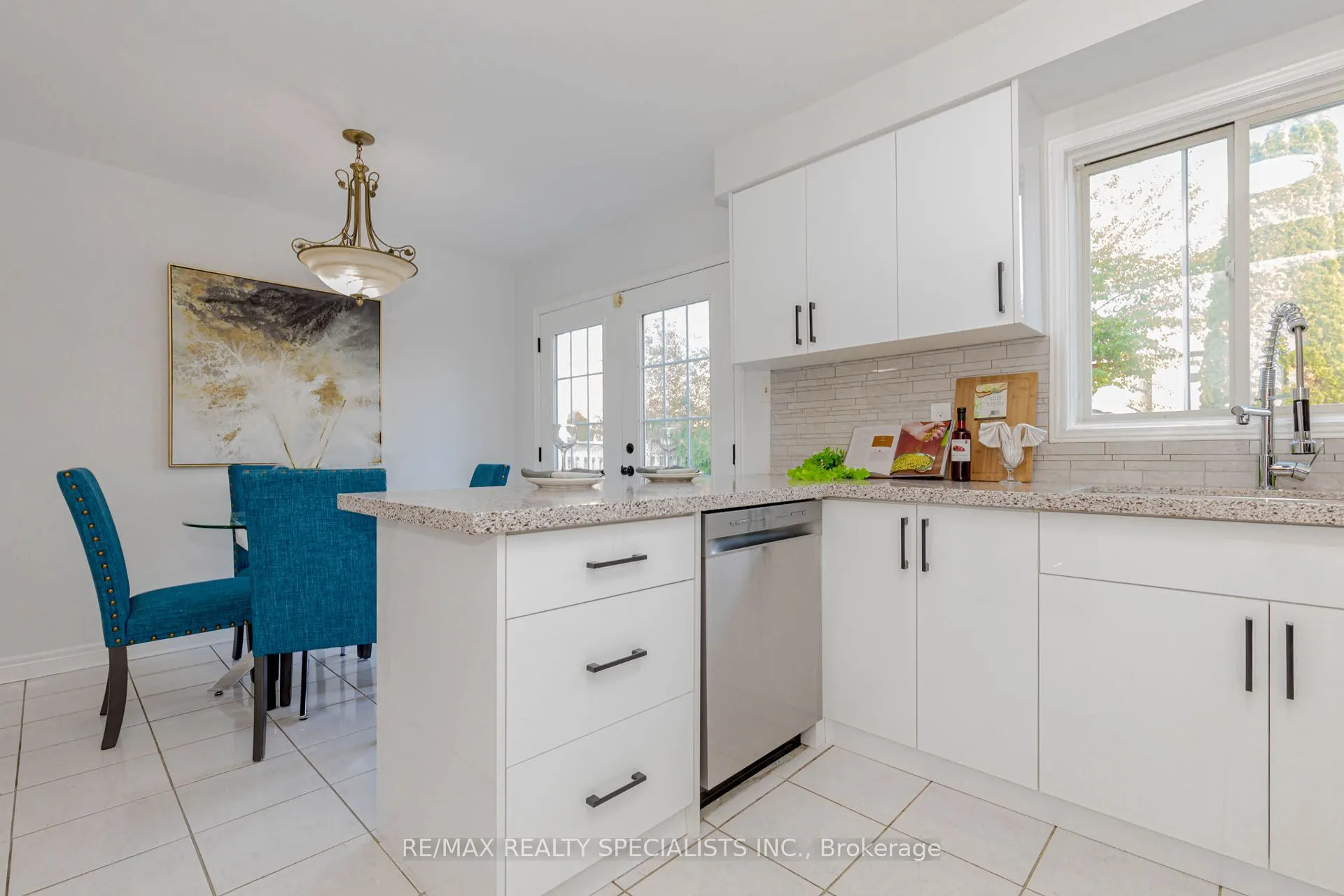 5989 Aquarius Court