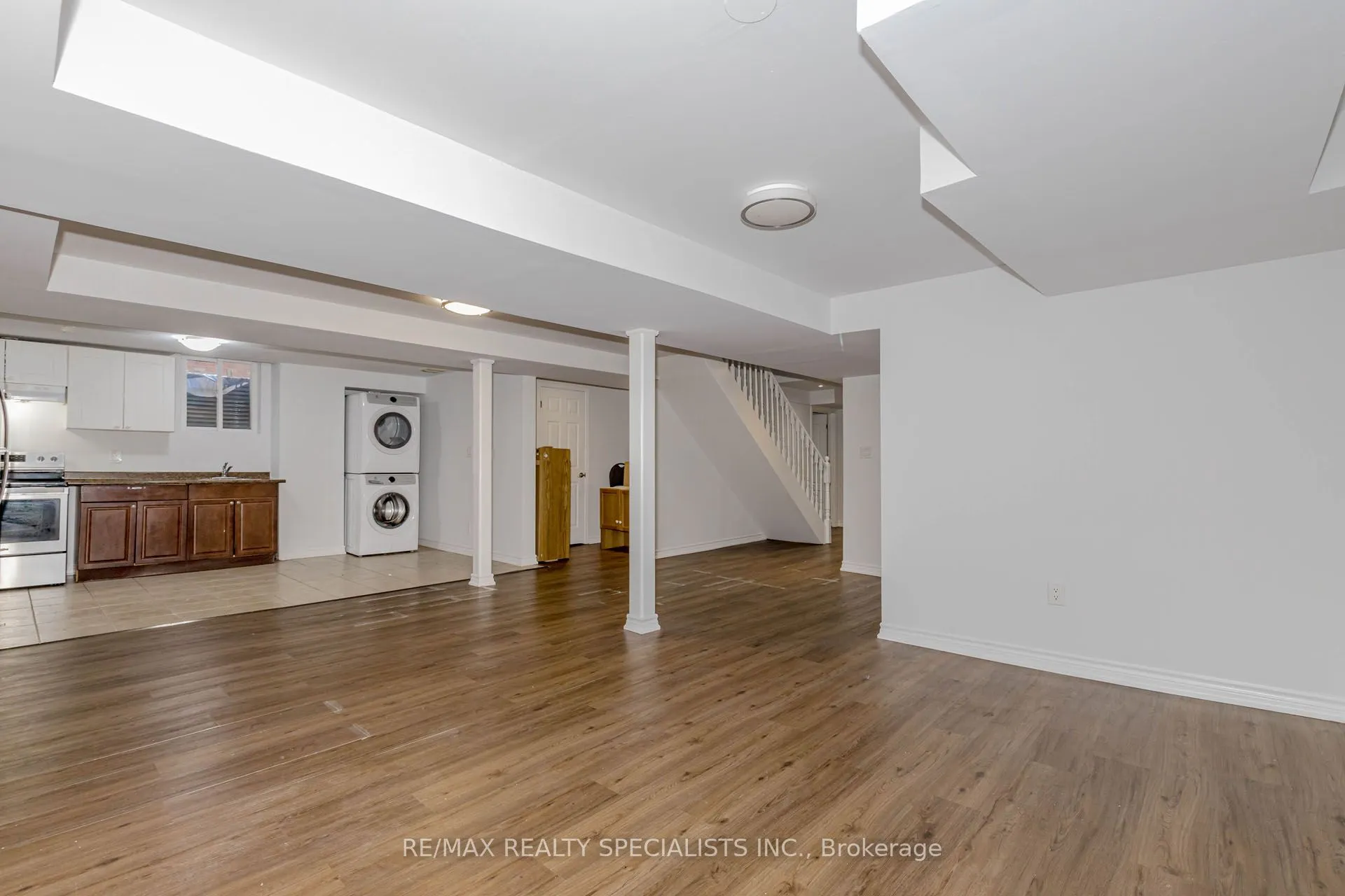 5989 Aquarius Court