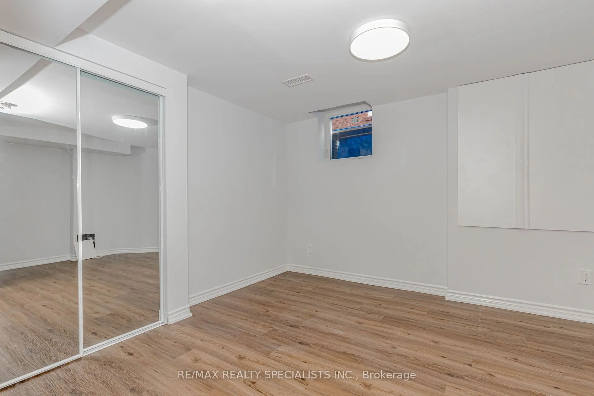 5989 Aquarius Court