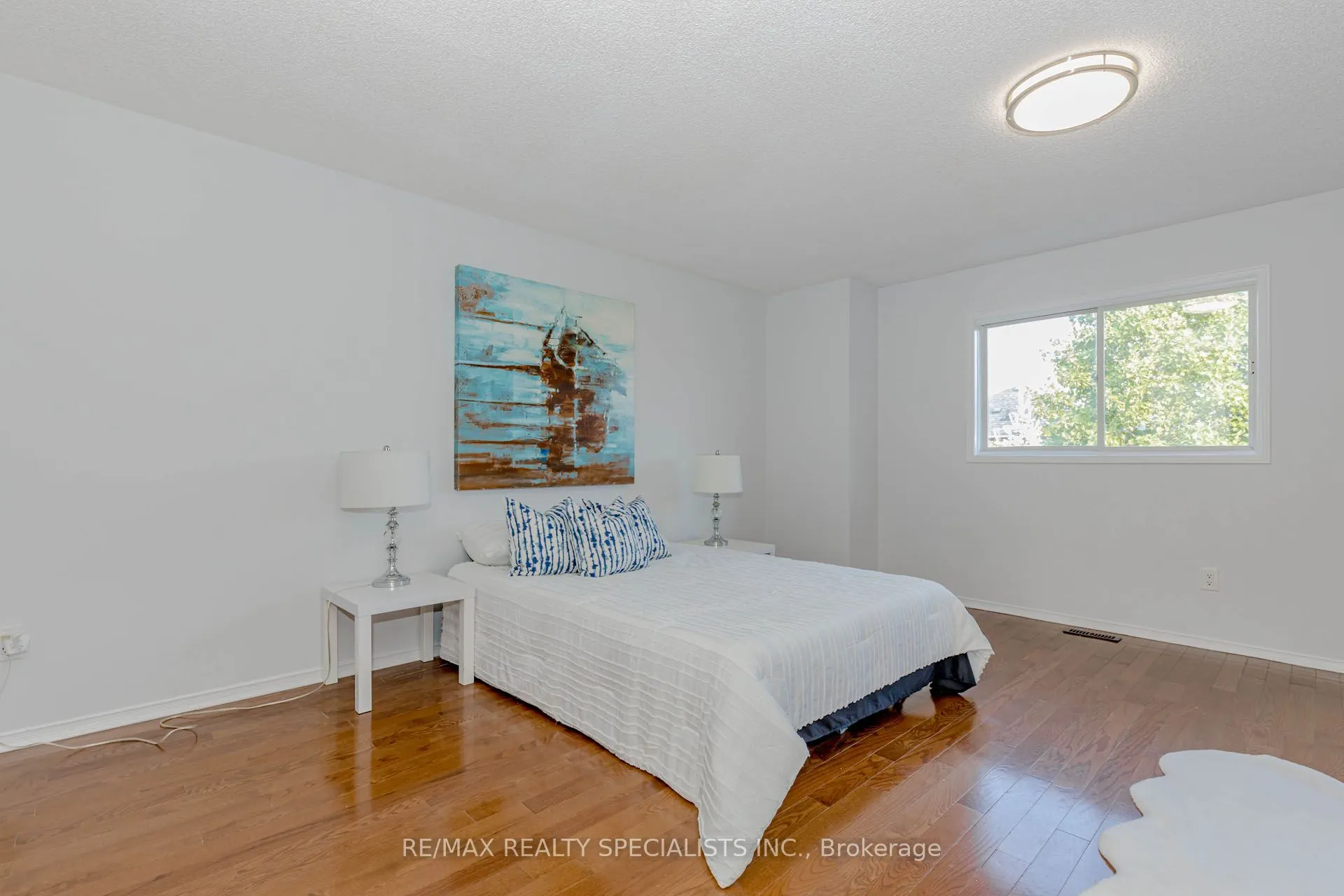 5989 Aquarius Court
