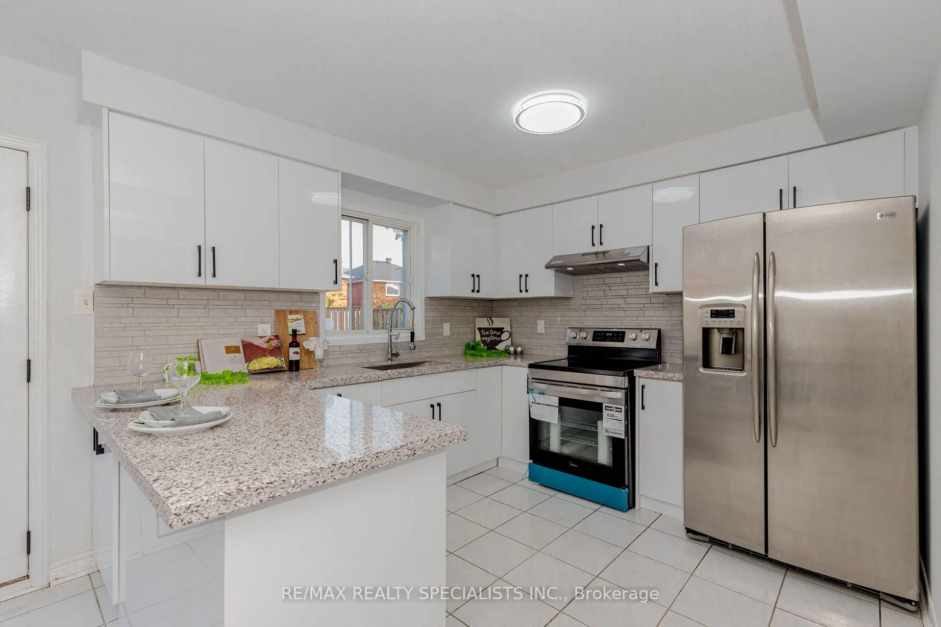 5989 Aquarius Court