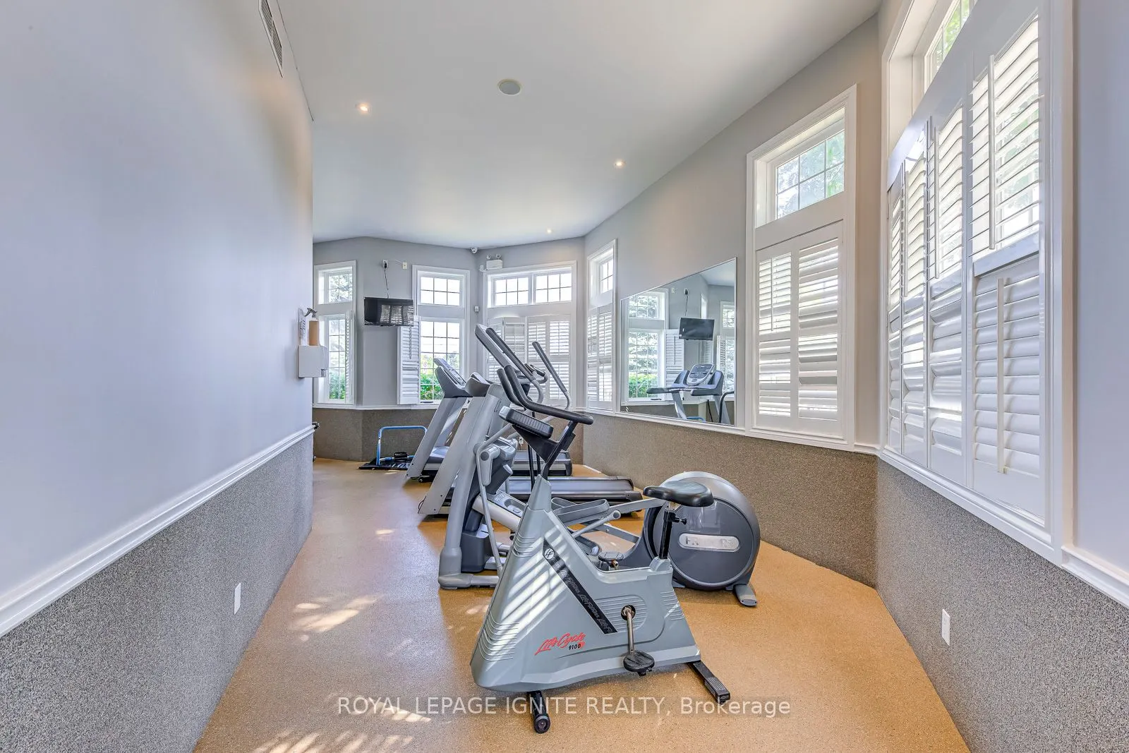1820 Walkers Line, #211