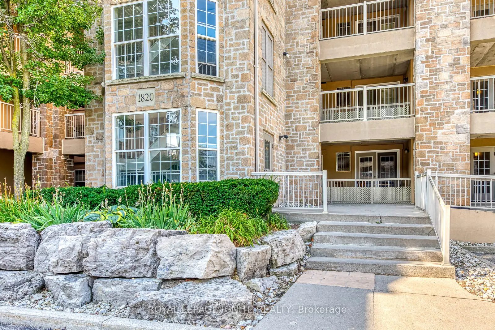 1820 Walkers Line, #211