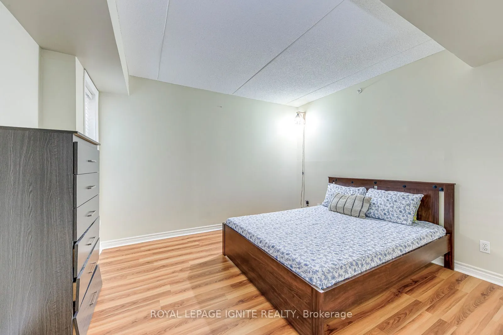 1820 Walkers Line, #211