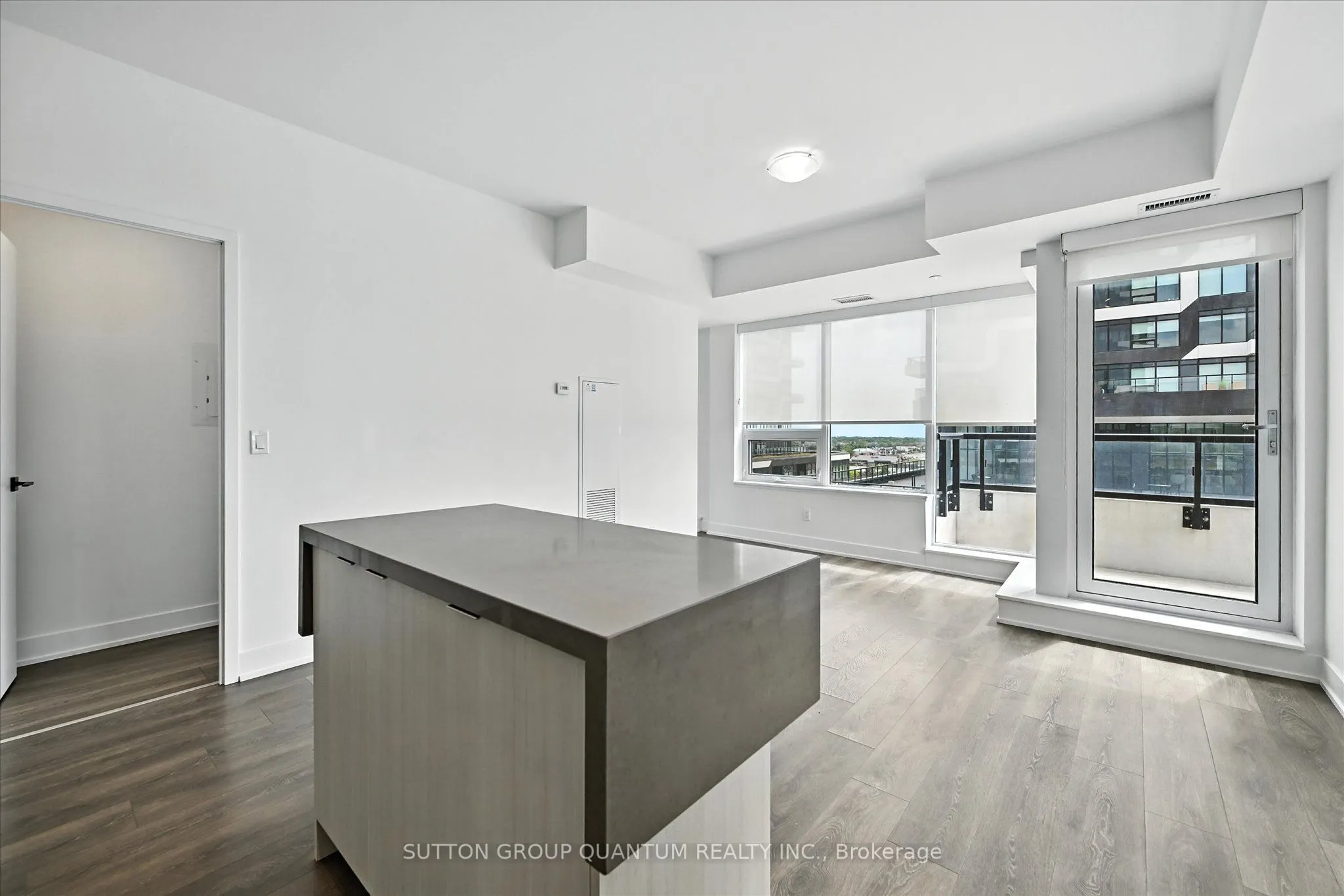 2489 Taunton Road, #611