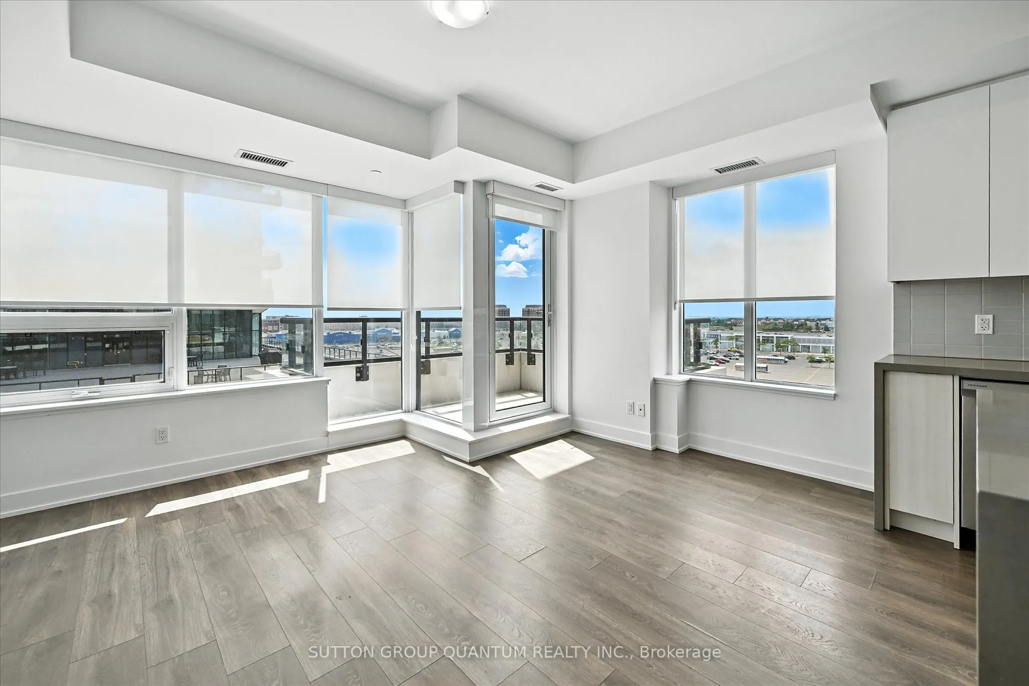 2489 Taunton Road, #611