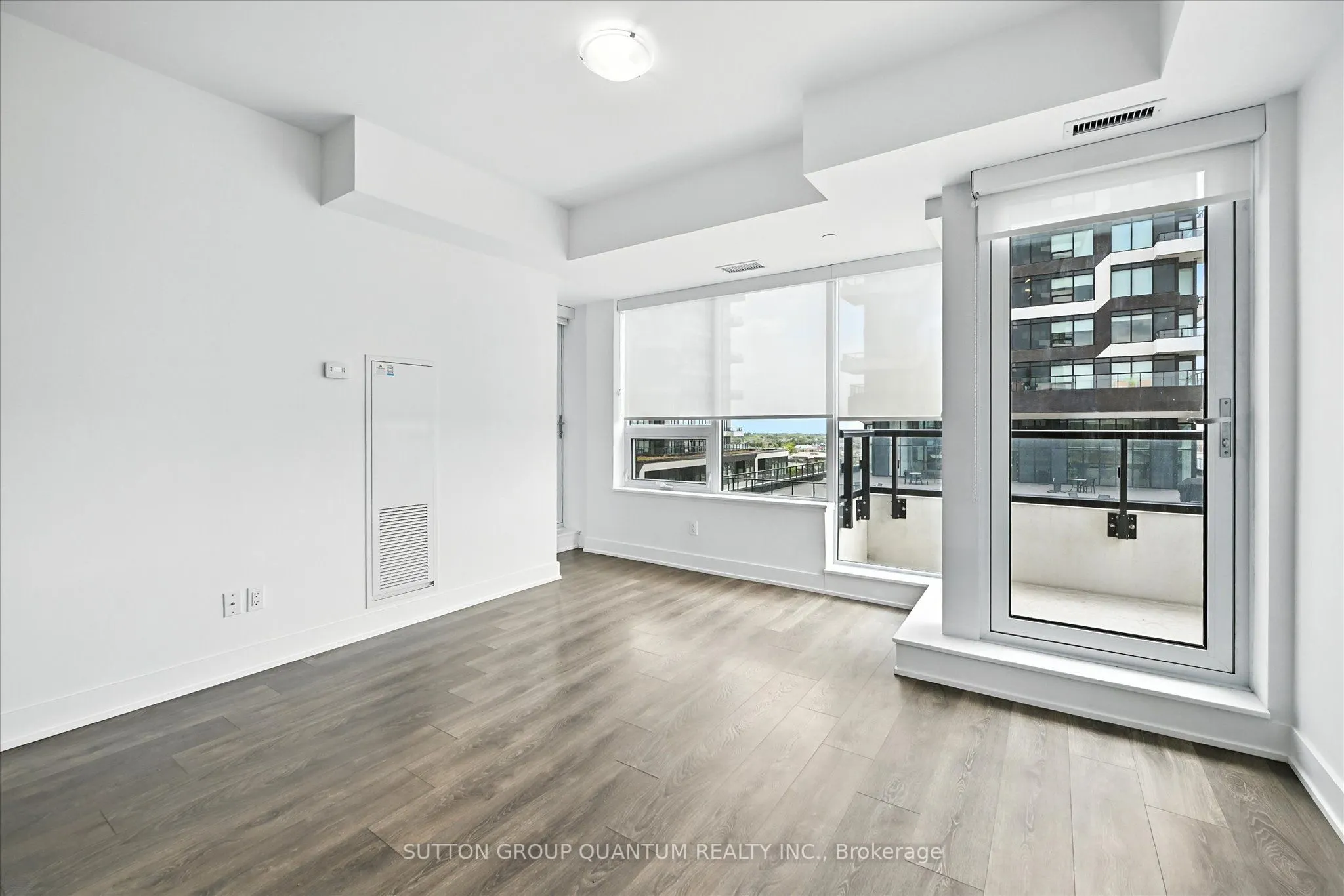 2489 Taunton Road, #611