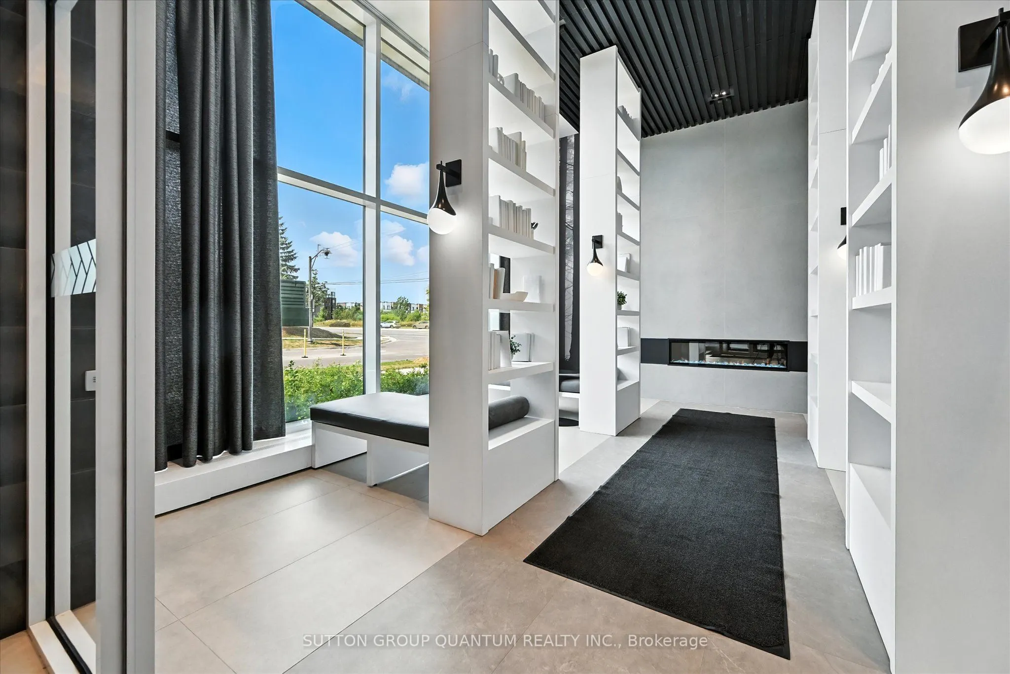 2489 Taunton Road, #611